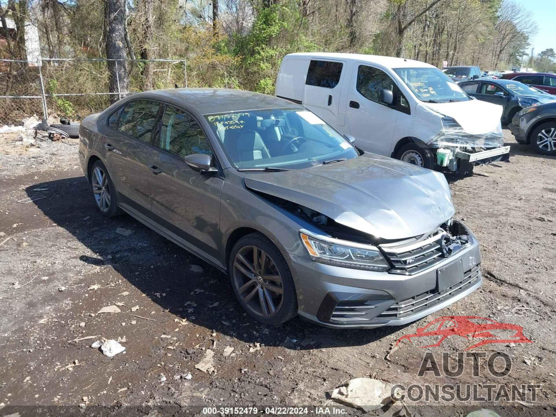 VOLKSWAGEN PASSAT 2018 - 1VWAA7A36JC038459