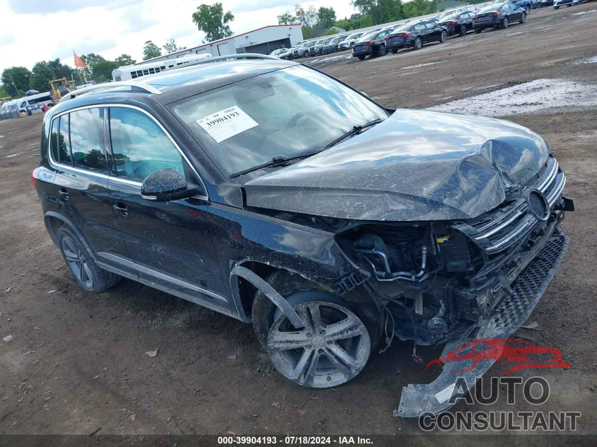 VOLKSWAGEN TIGUAN 2017 - WVGUV7AX0HK029128