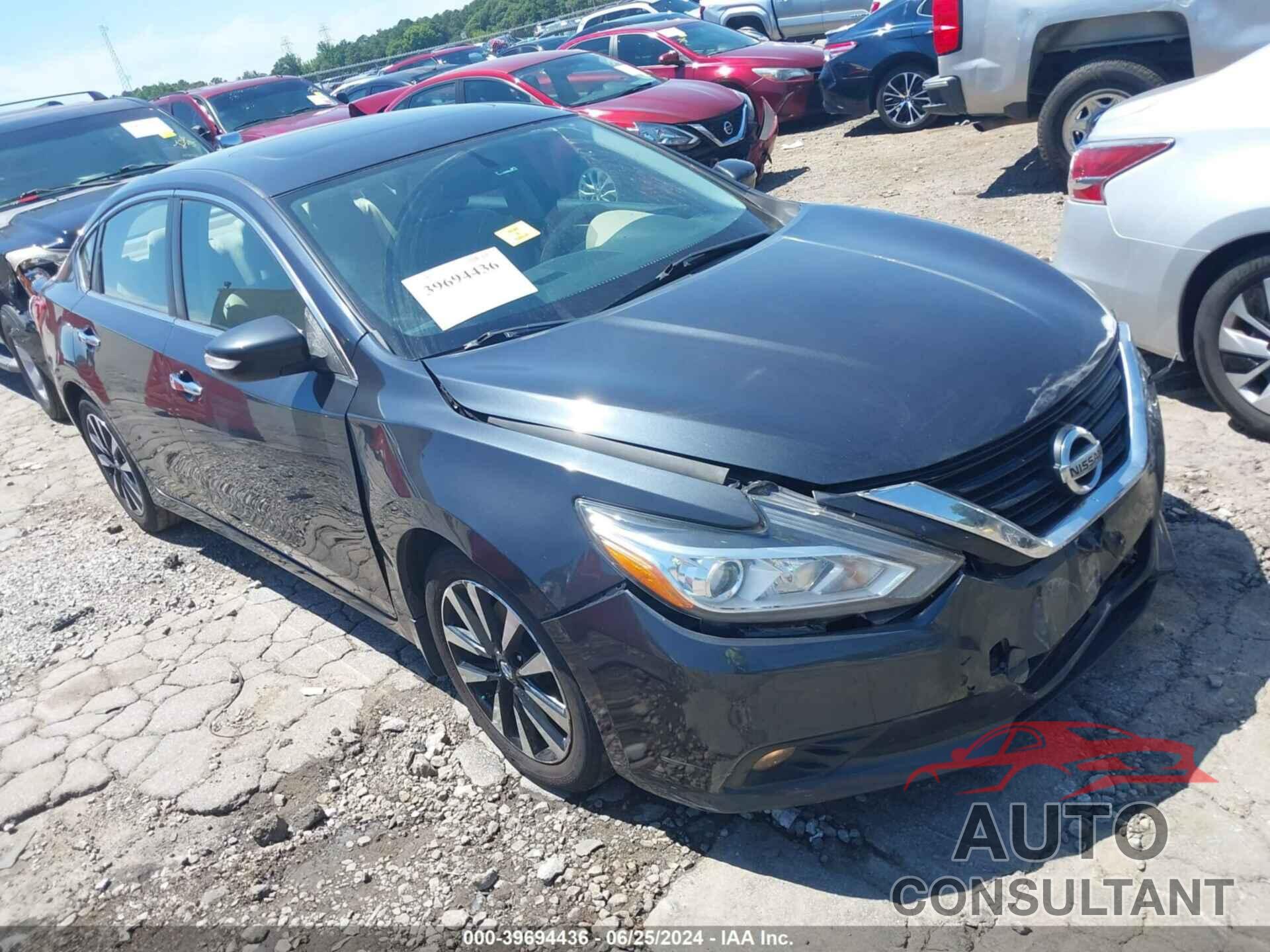 NISSAN ALTIMA 2018 - 1N4AL3AP2JC211635