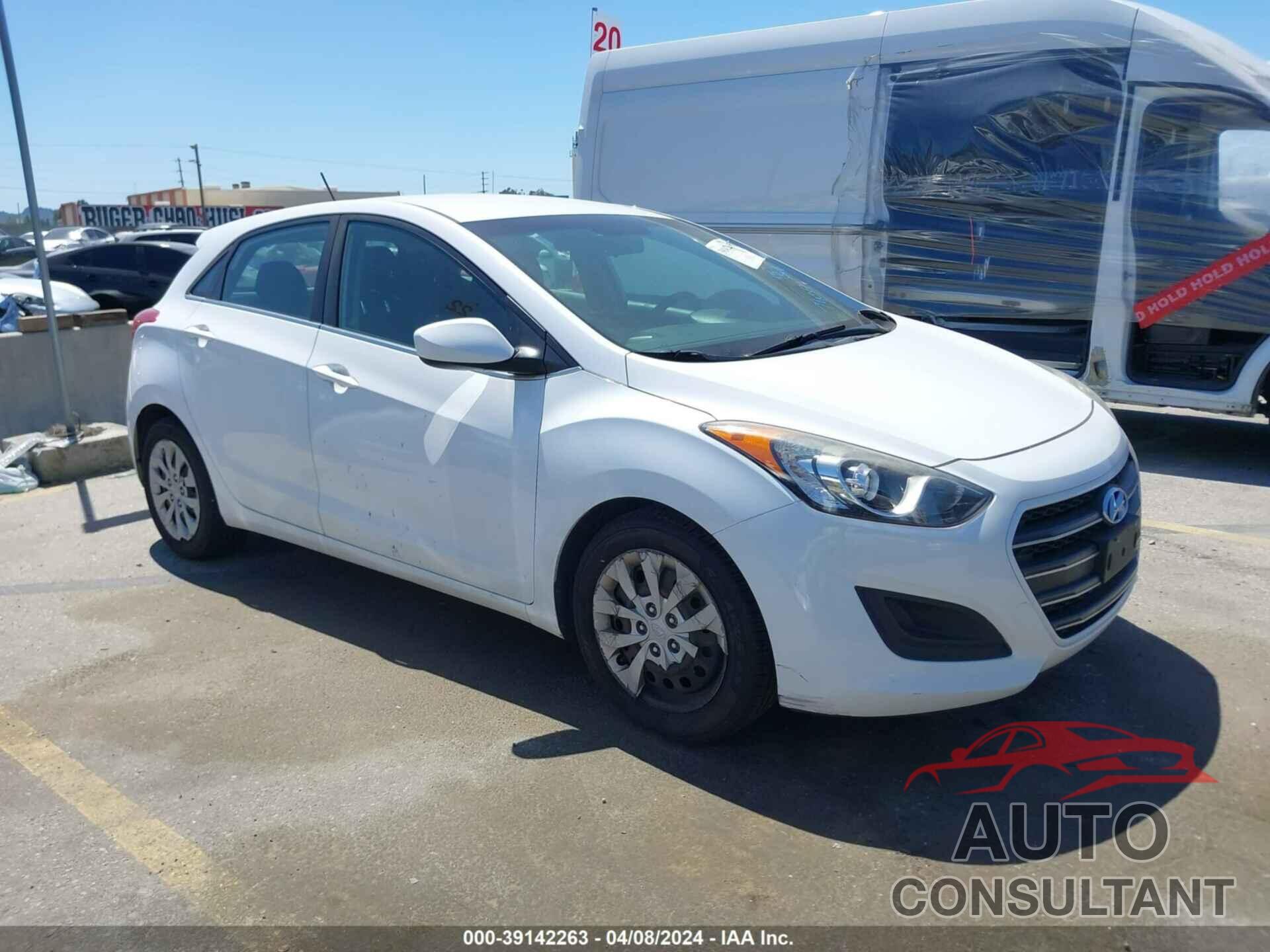 HYUNDAI ELANTRA GT 2017 - KMHD35LH5HU352207