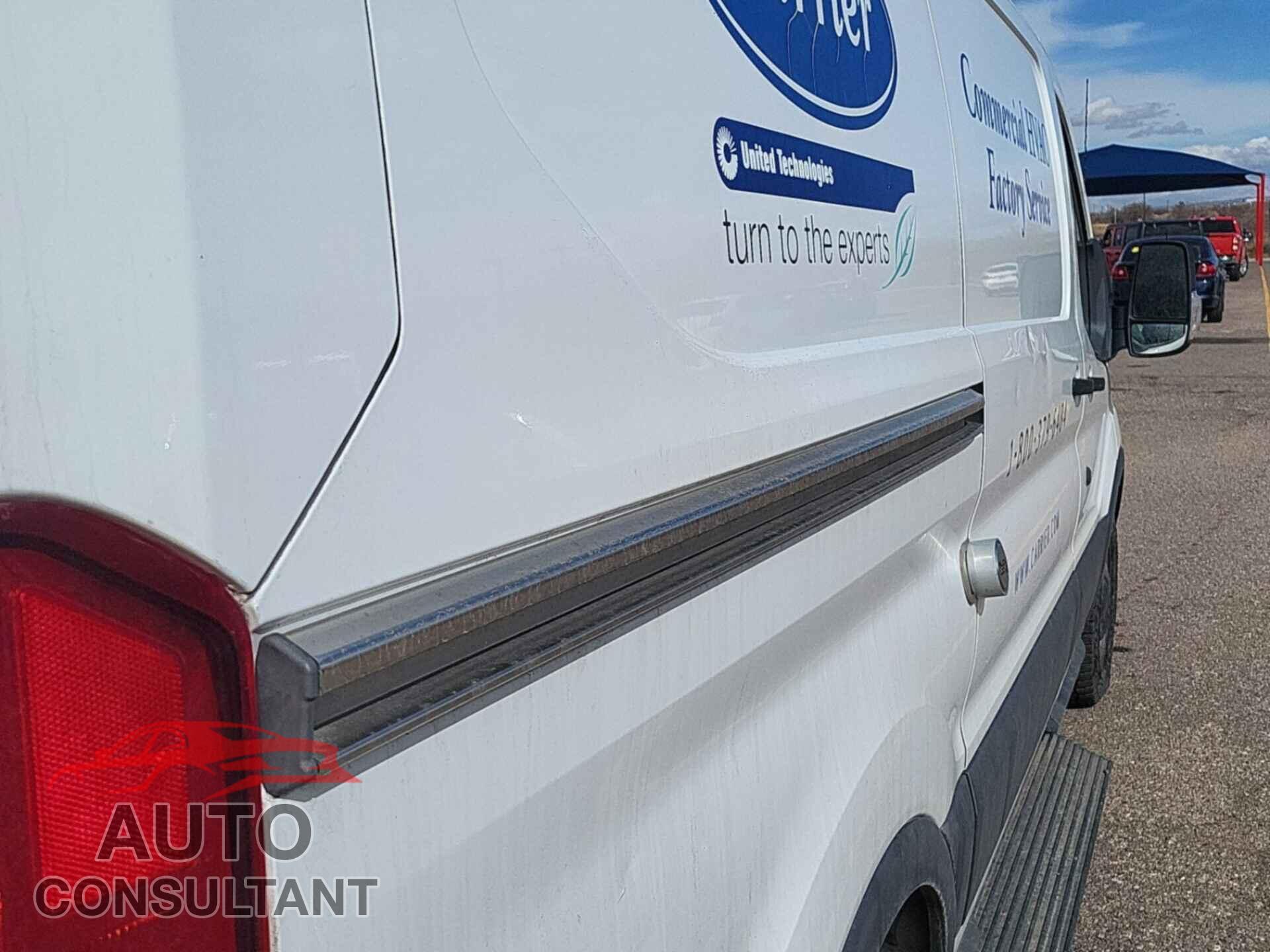 FORD TRANSIT 2017 - 1FTYR1YM4HKB43569