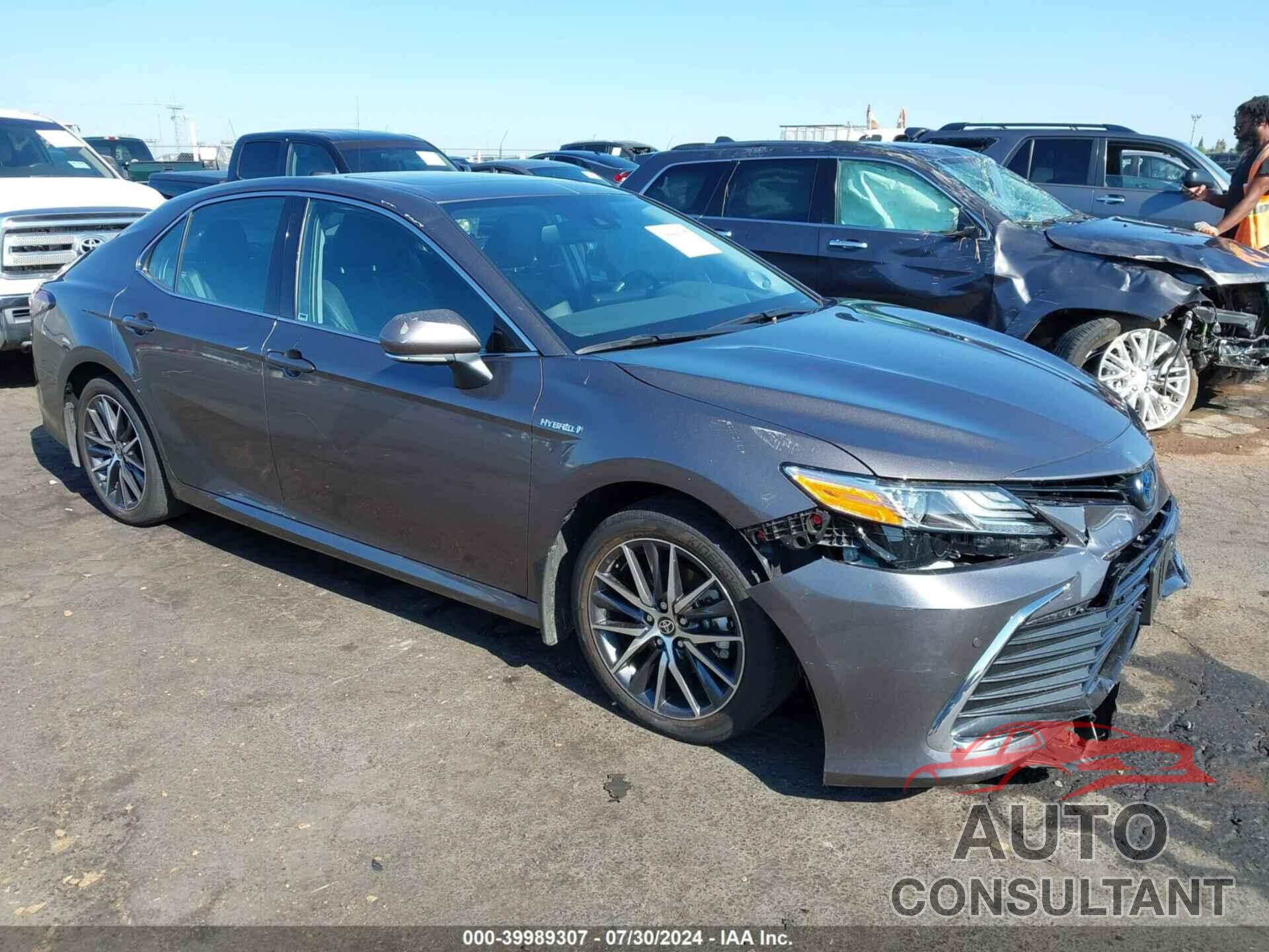 TOYOTA CAMRY 2021 - 4T1F31AK5MU557679