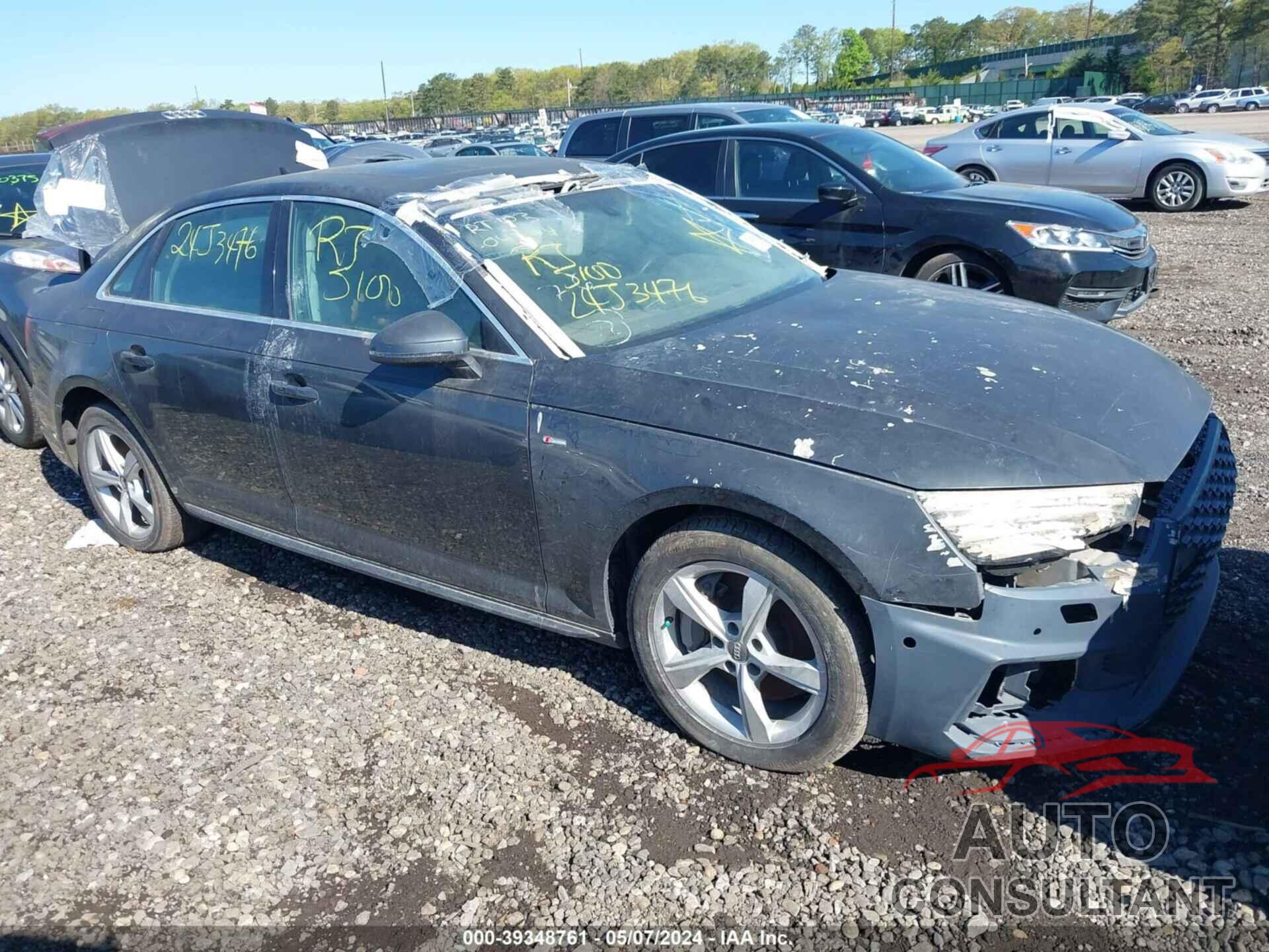 AUDI A4 2019 - WAUDNAF42KA022272