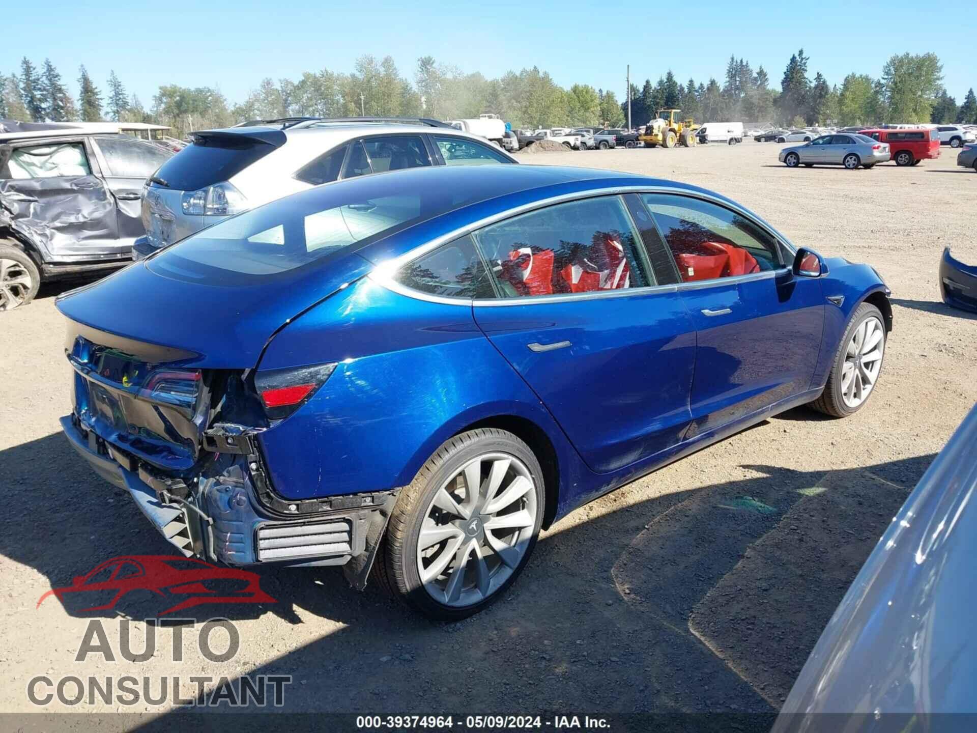 TESLA MODEL 3 2018 - 5YJ3E1EA8JF013703
