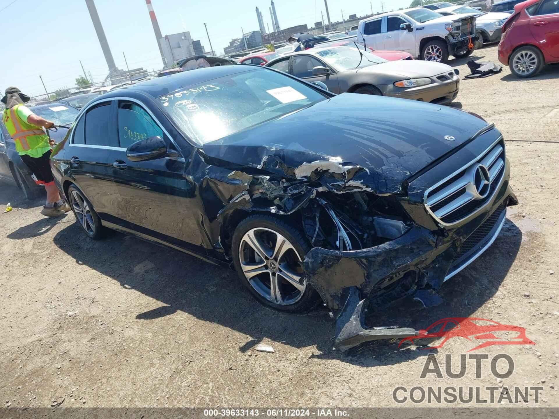 MERCEDES-BENZ E 300 2019 - WDDZF4JB4KA590879