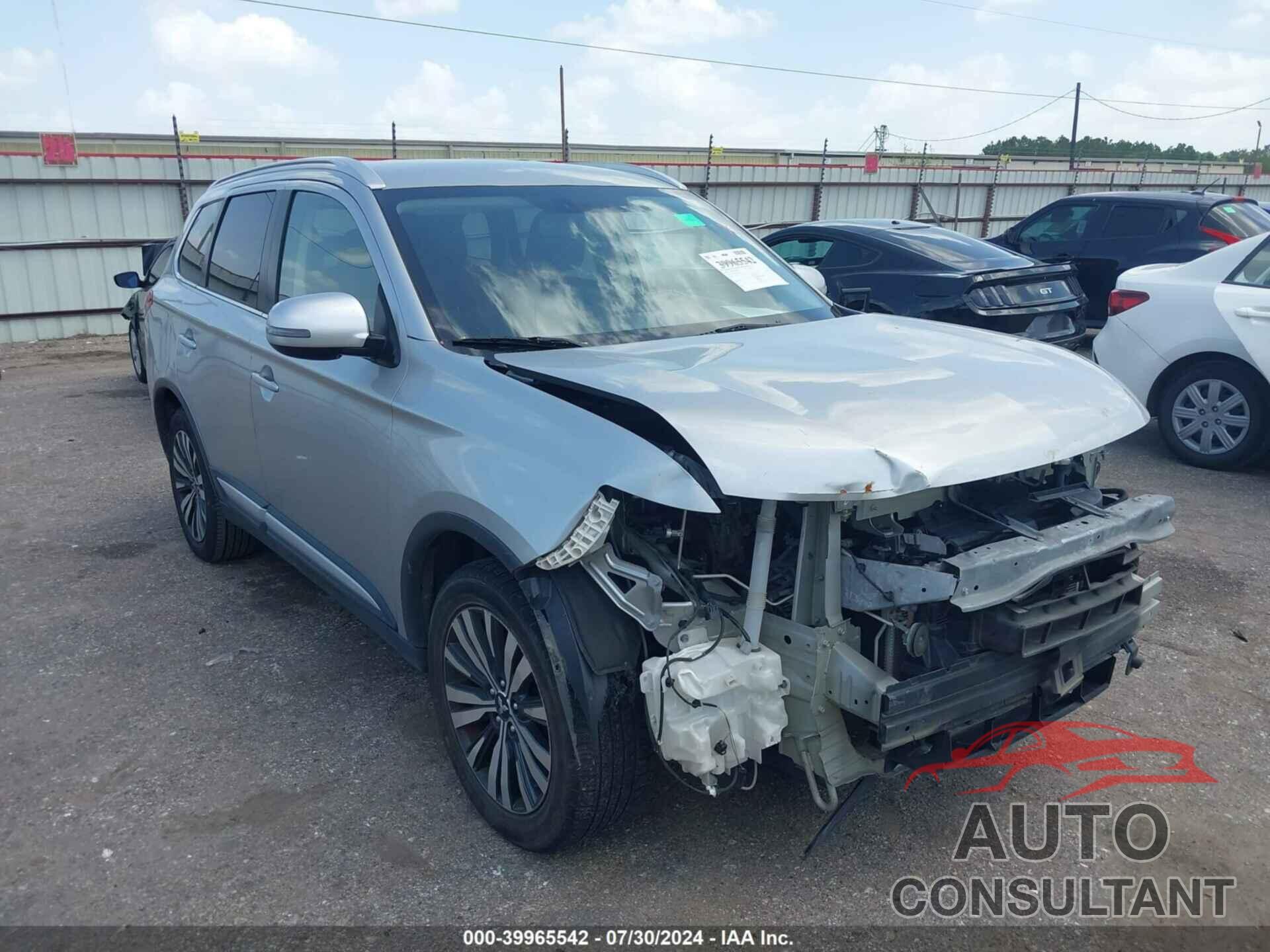 MITSUBISHI OUTLANDER 2019 - JA4AD3A38KZ034876