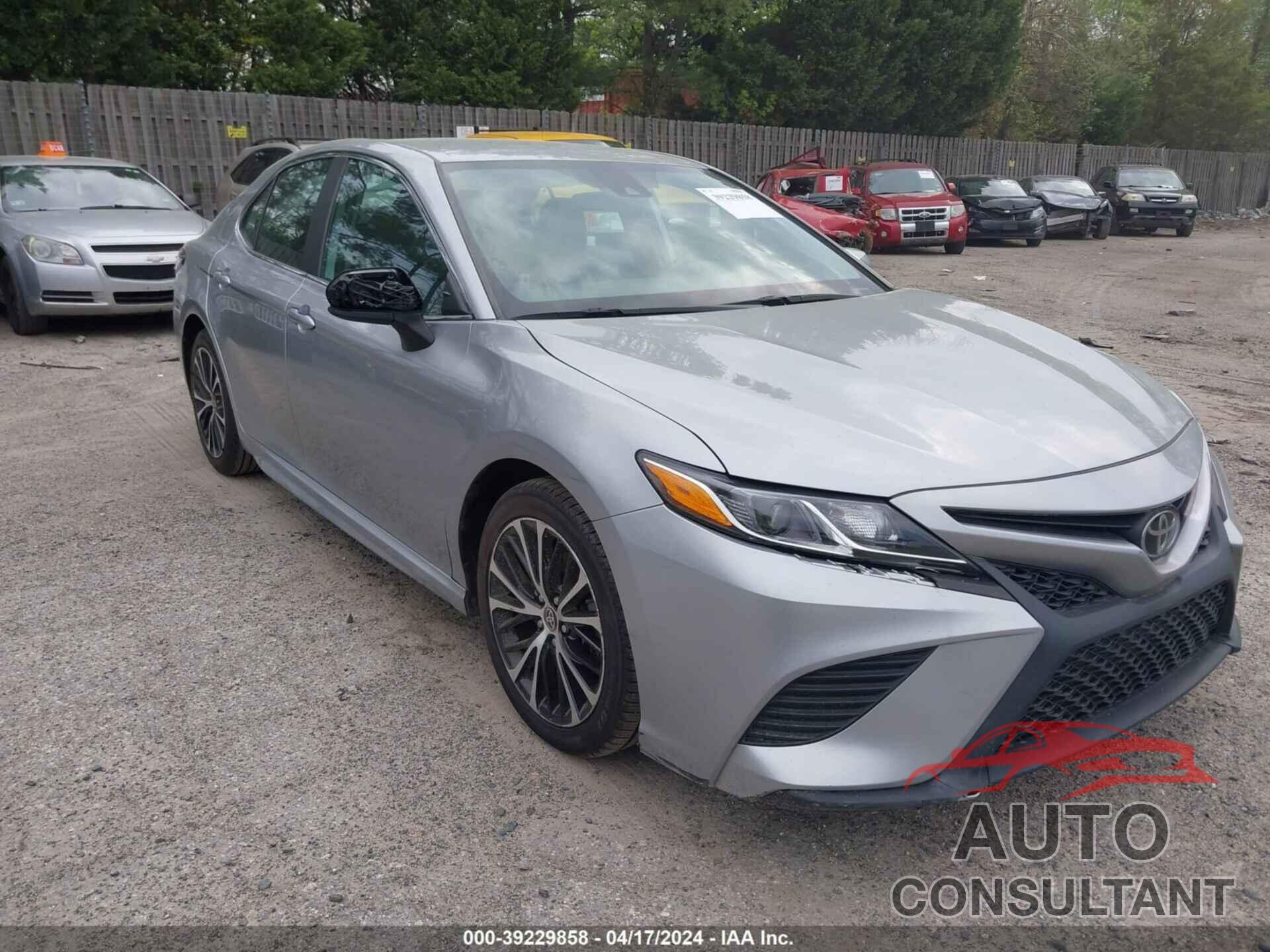 TOYOTA CAMRY 2020 - 4T1G11AK0LU359729