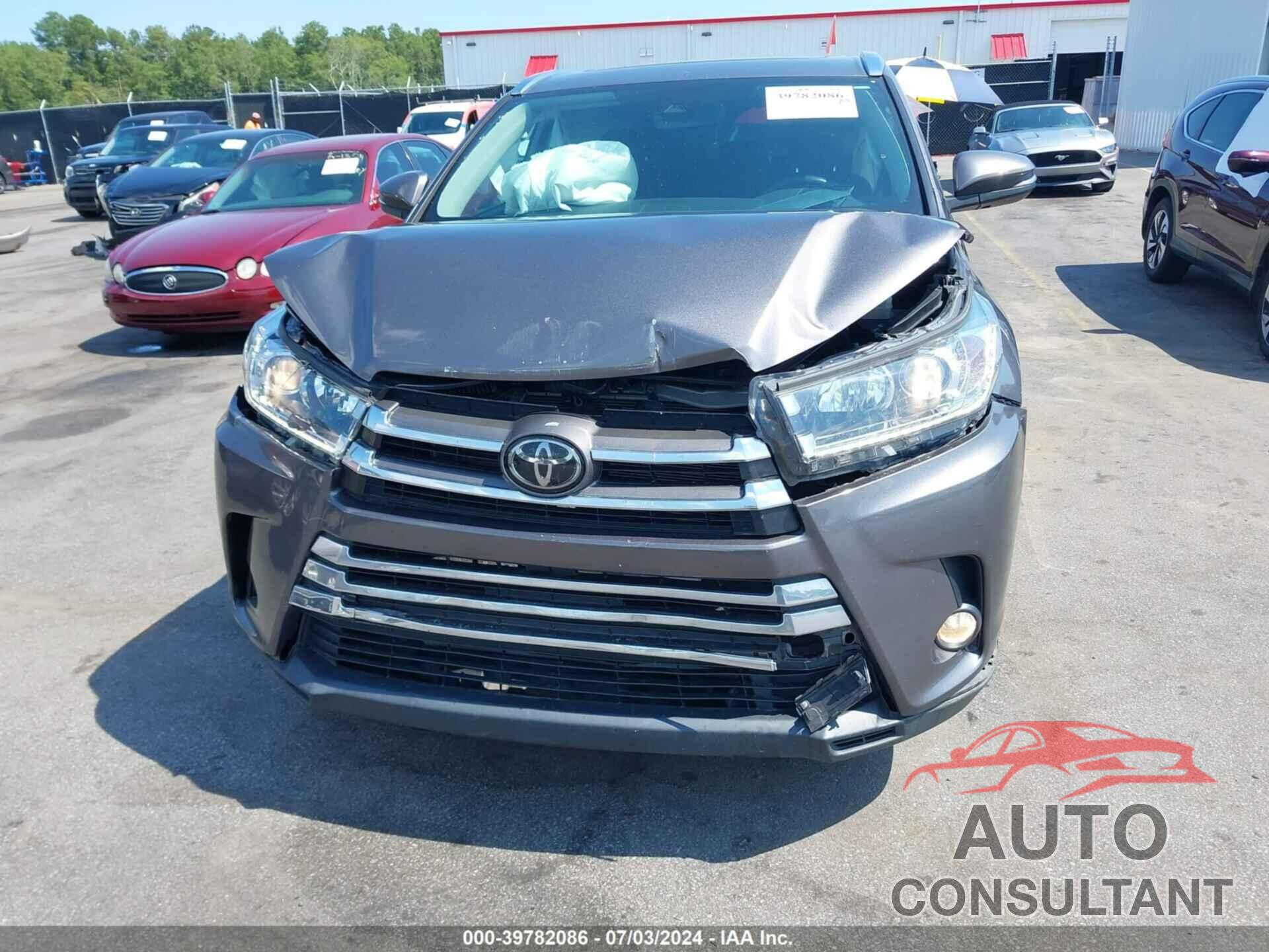 TOYOTA HIGHLANDER 2018 - 5TDDZRFH6JS842297
