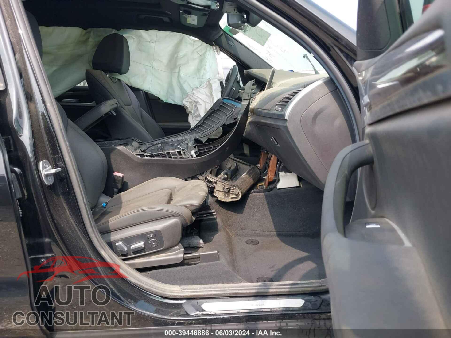 BMW X3 2018 - 5UXTR9C5XJLC79344