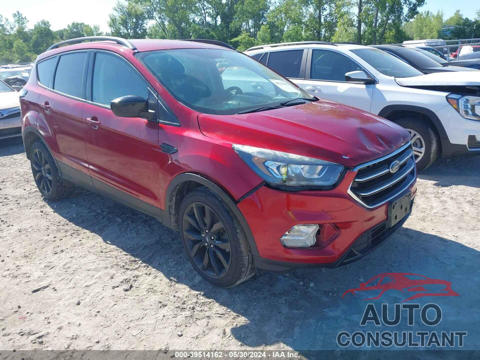 FORD ESCAPE 2018 - 1FMCU9GD0JUD48353