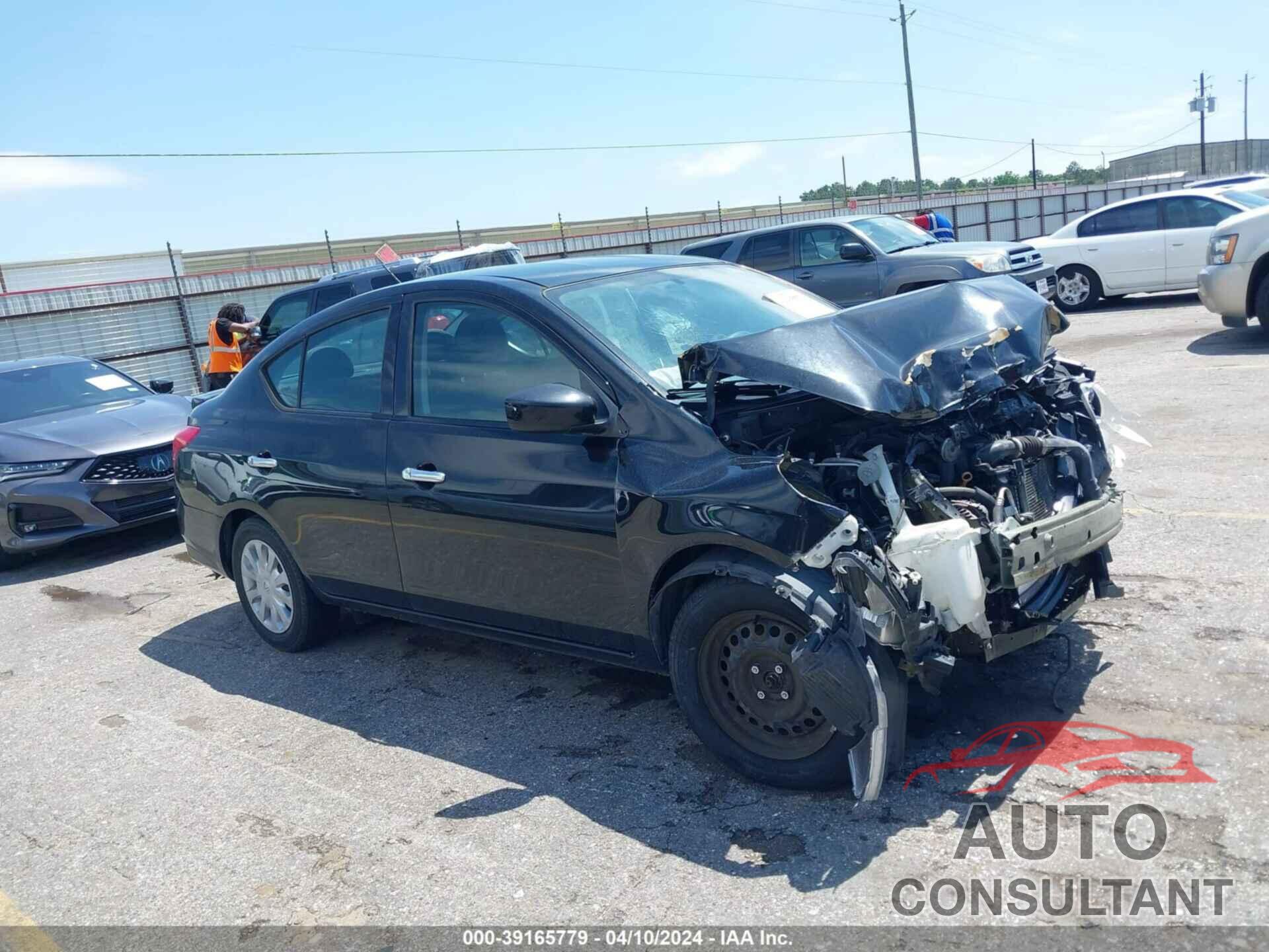 NISSAN VERSA 2018 - 3N1CN7AP4JL814209