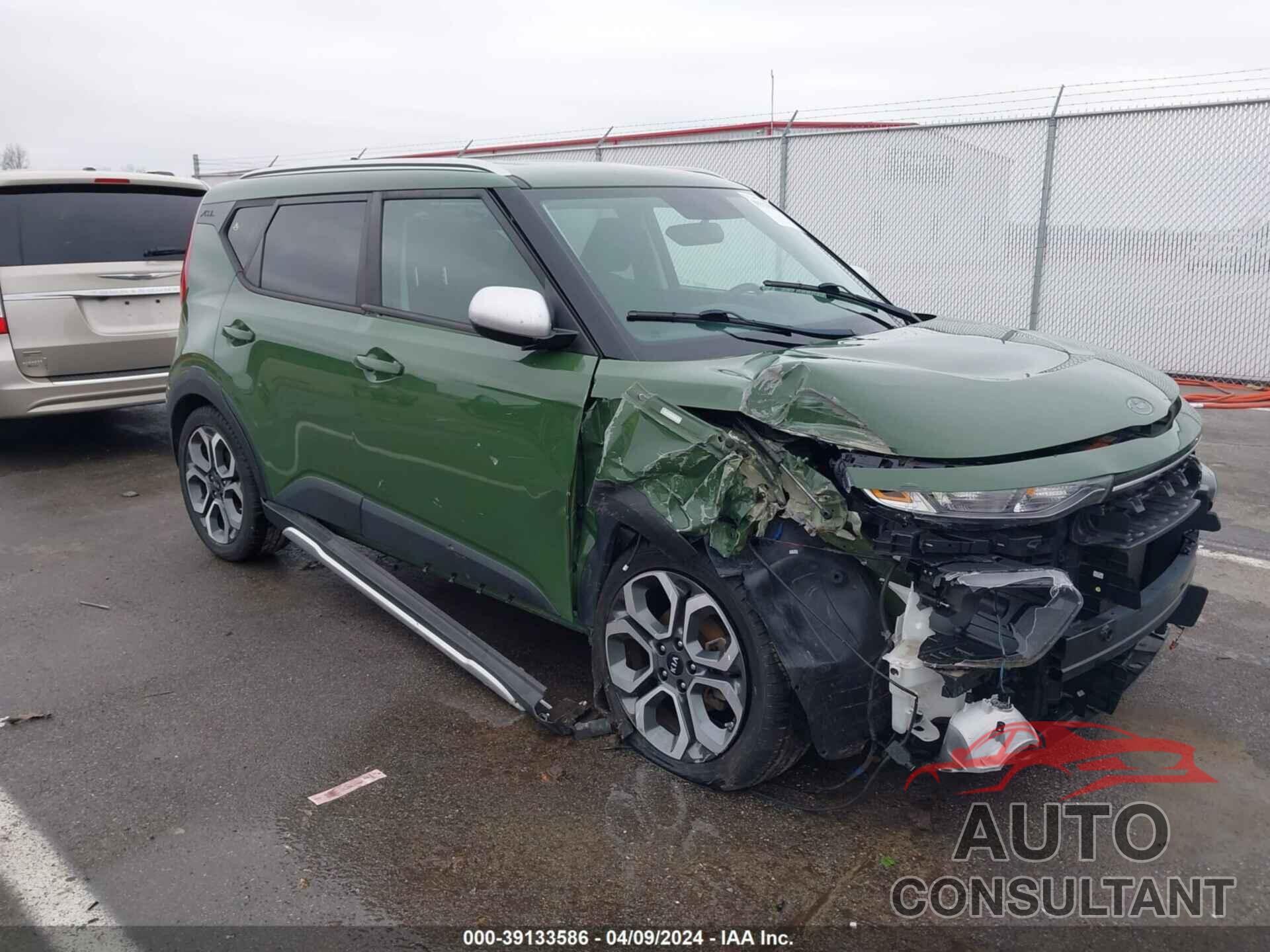 KIA SOUL 2020 - KNDJ23AU1L7044196