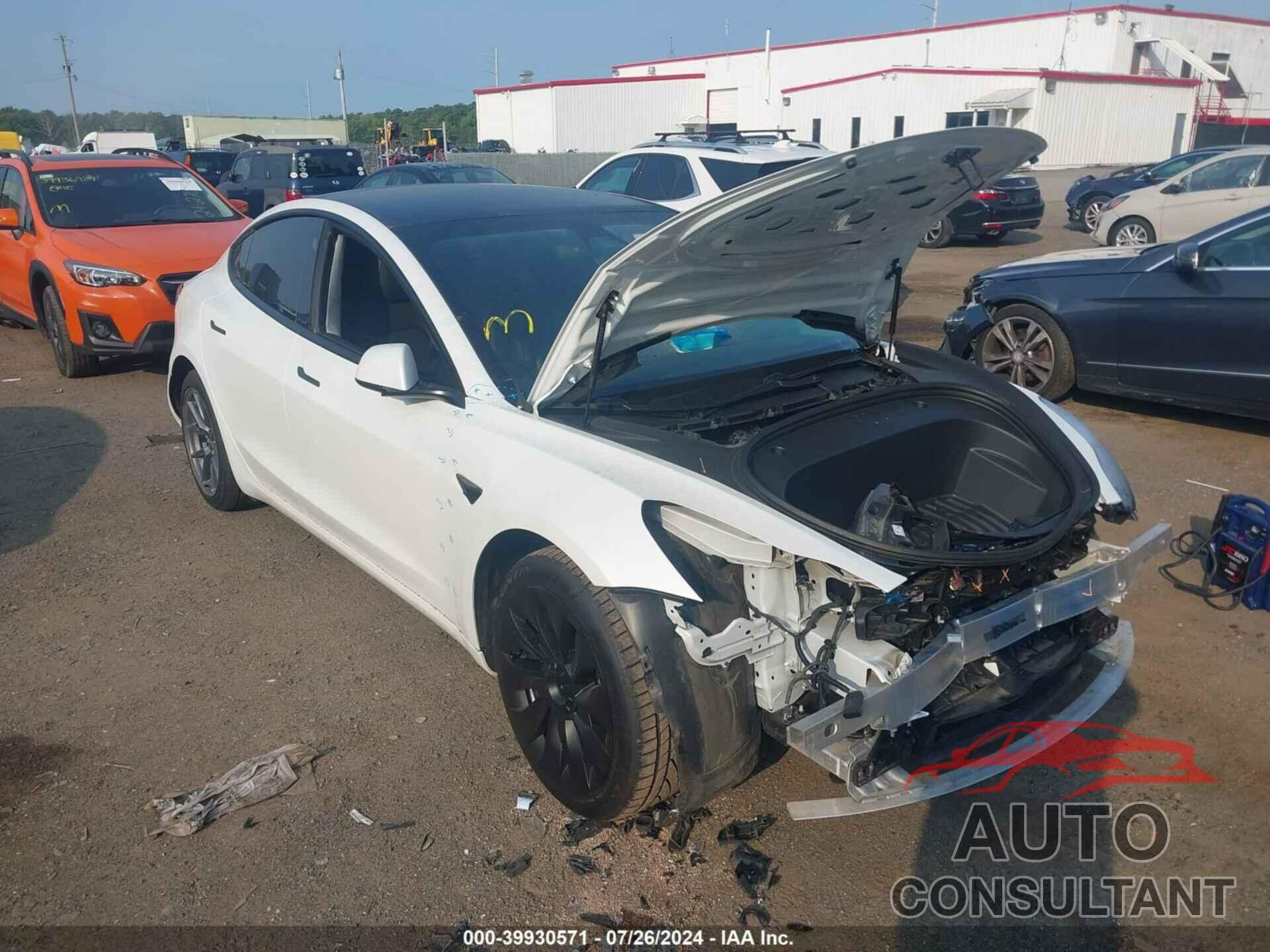 TESLA MODEL 3 2021 - 5YJ3E1EA5MF923538