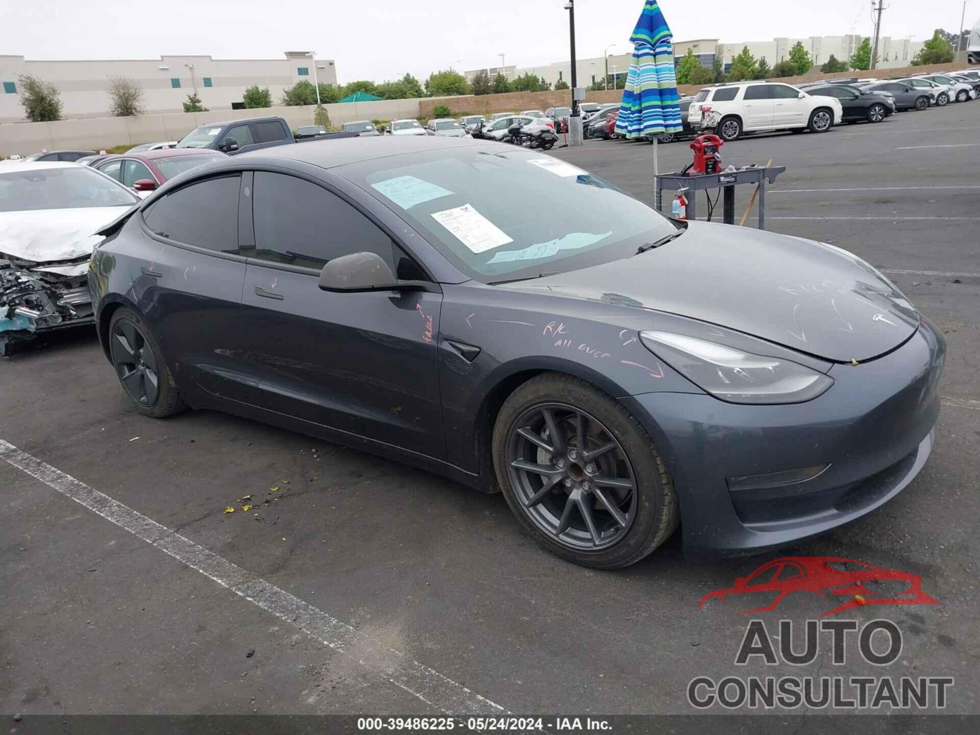 TESLA MODEL 3 2021 - 5YJ3E1EA5MF053077