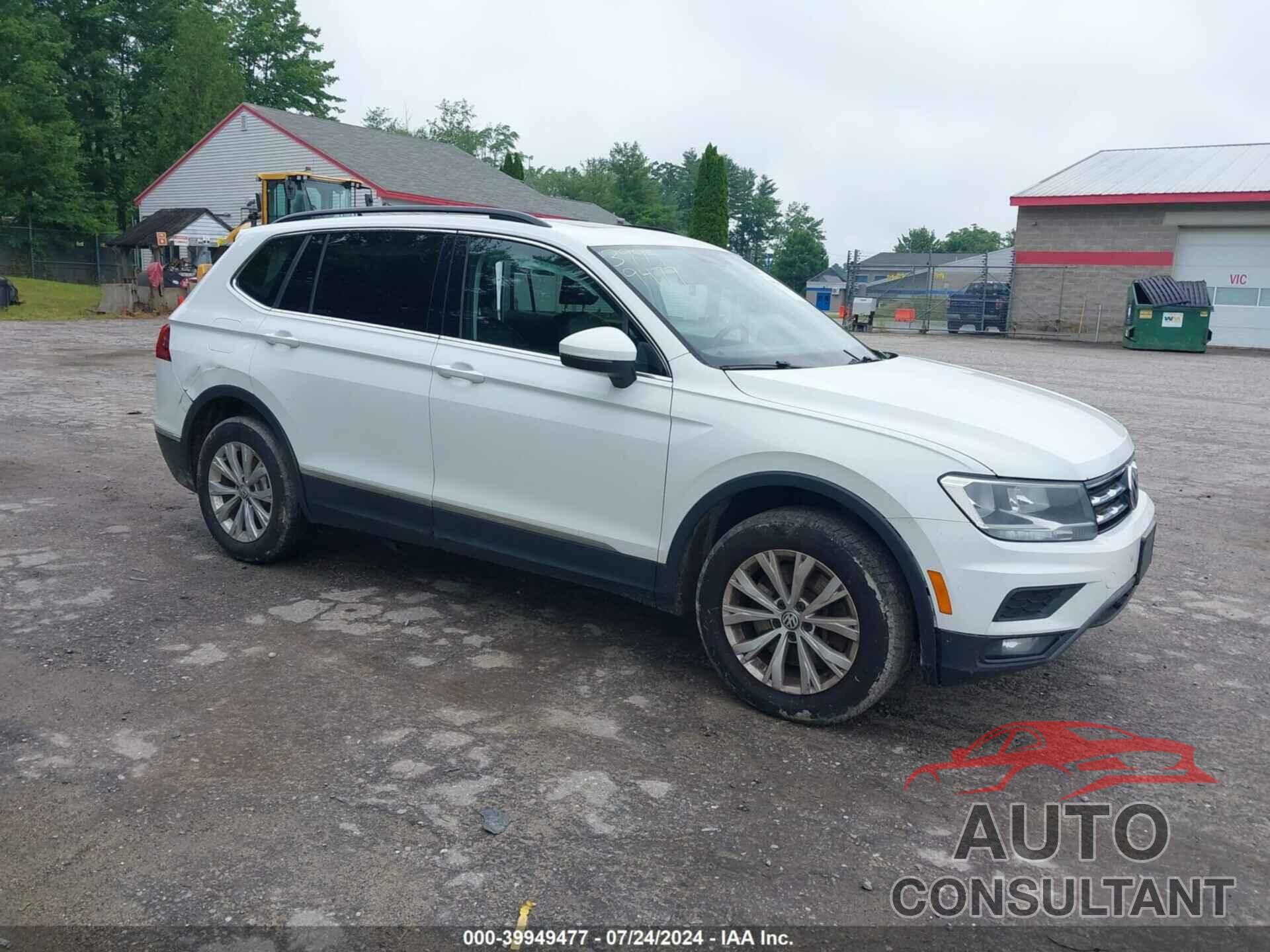 VOLKSWAGEN TIGUAN 2018 - 3VV2B7AX2JM019804