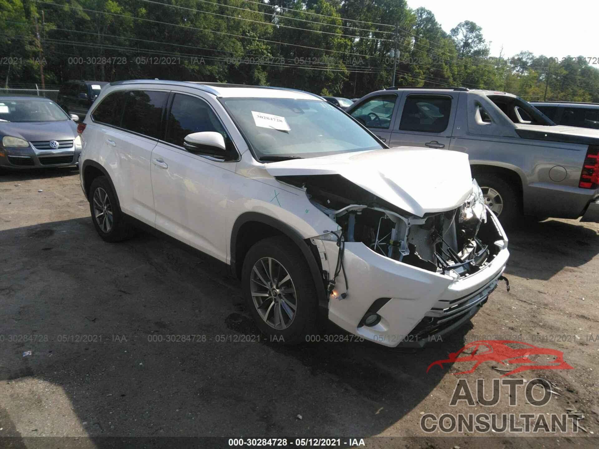TOYOTA HIGHLANDER 2019 - 5TDKZRFH6KS359000