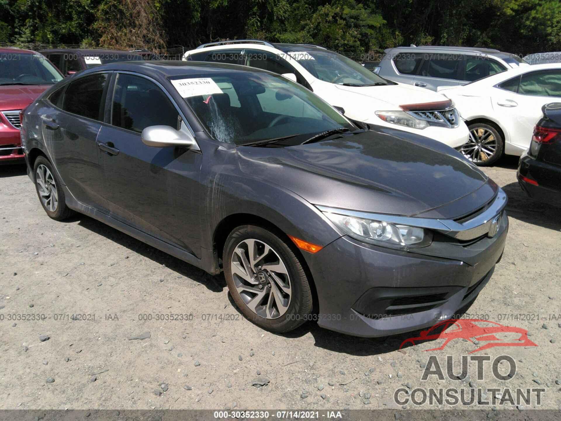 HONDA CIVIC SEDAN 2017 - 19XFC2F77HE016040