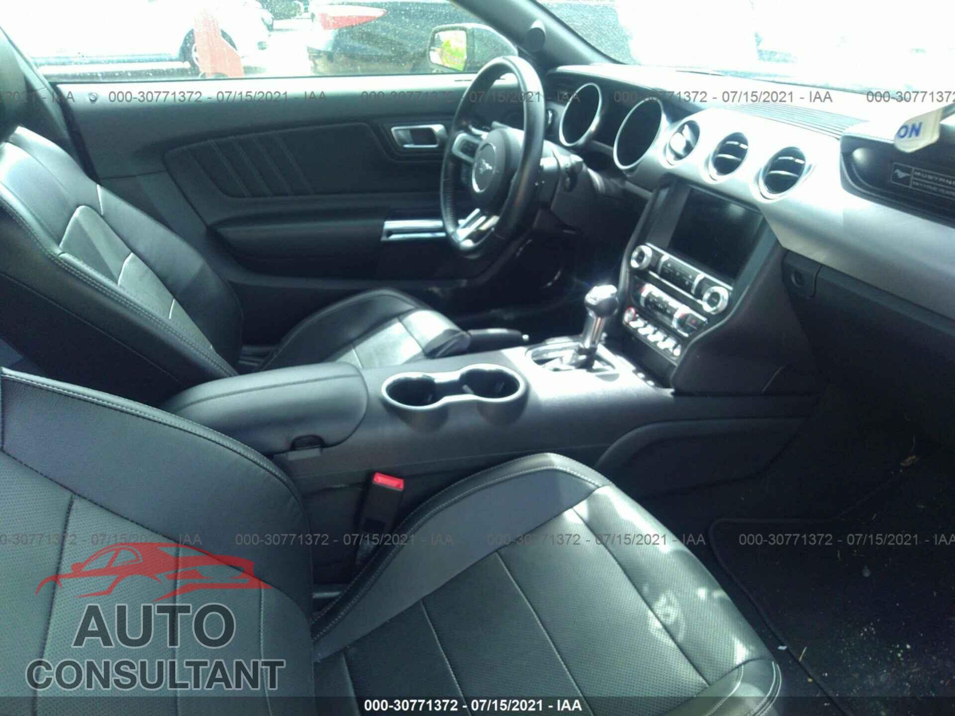 FORD MUSTANG 2020 - 1FA6P8TH5L5120072