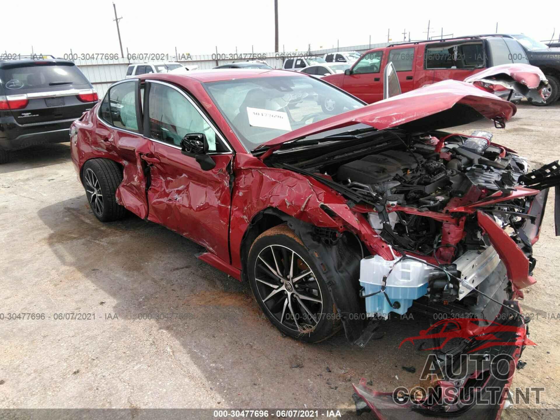 TOYOTA CAMRY 2021 - 4T1G11AK3MU407001