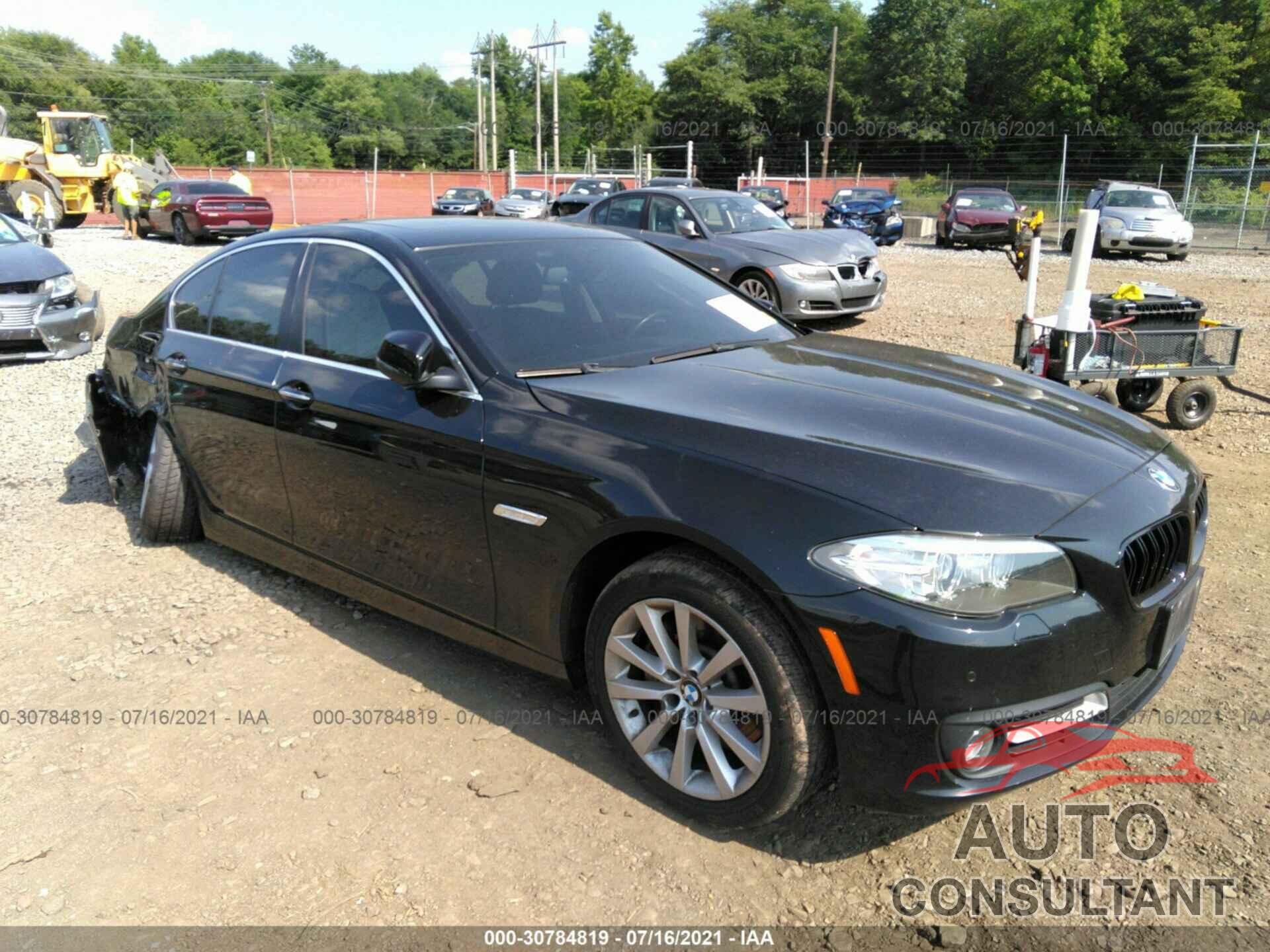 BMW 5 SERIES 2016 - WBA5B3C5XGG256976