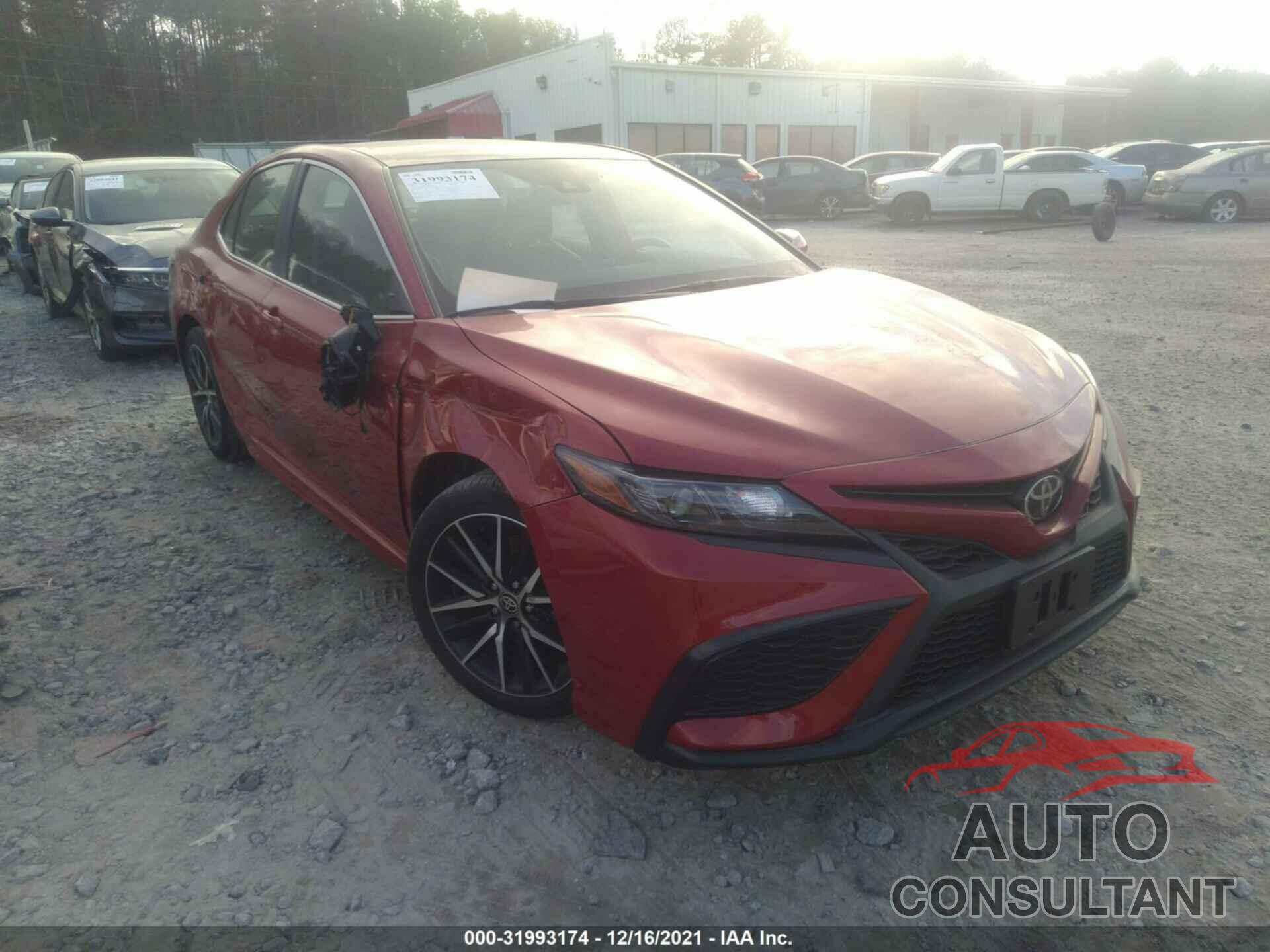 TOYOTA CAMRY 2021 - 4T1G11AK7MU464933
