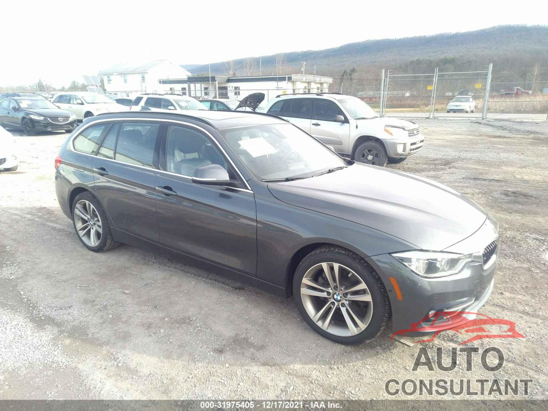 BMW 3 SERIES 2017 - WBA8J1C53HK711220