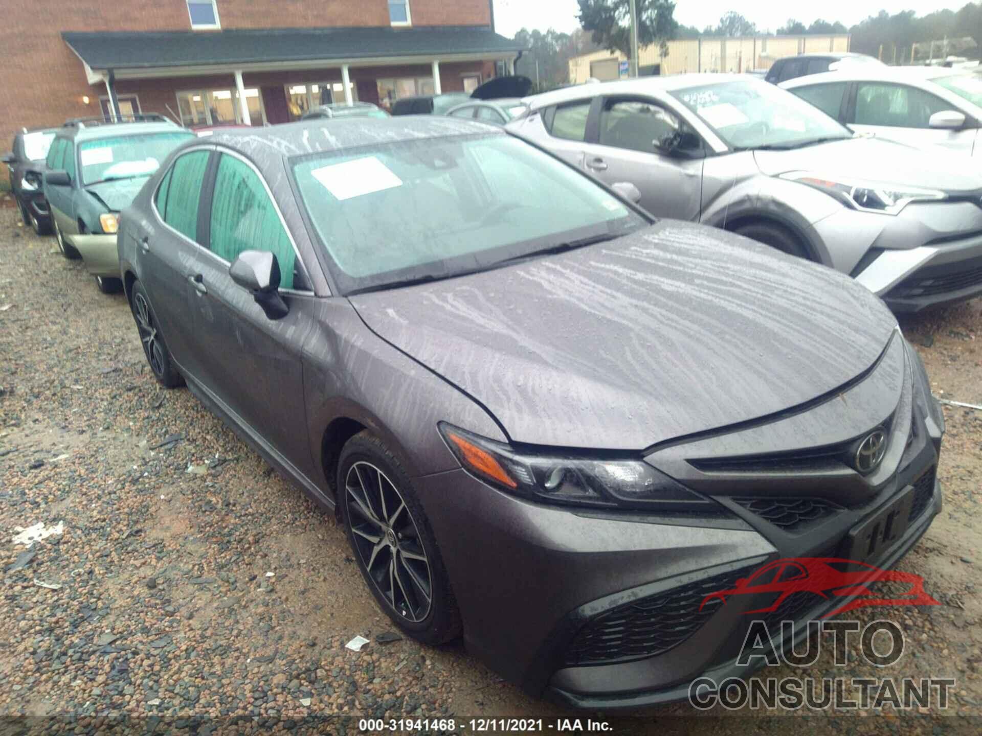 TOYOTA CAMRY 2021 - 4T1G11BK8MU031085
