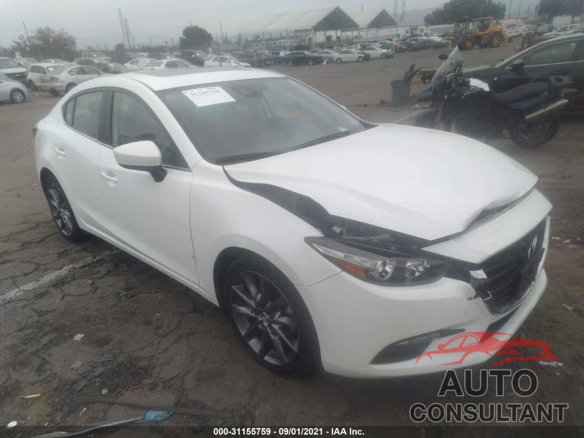 MAZDA MAZDA3 4-DOOR 2018 - 3MZBN1V37JM176381