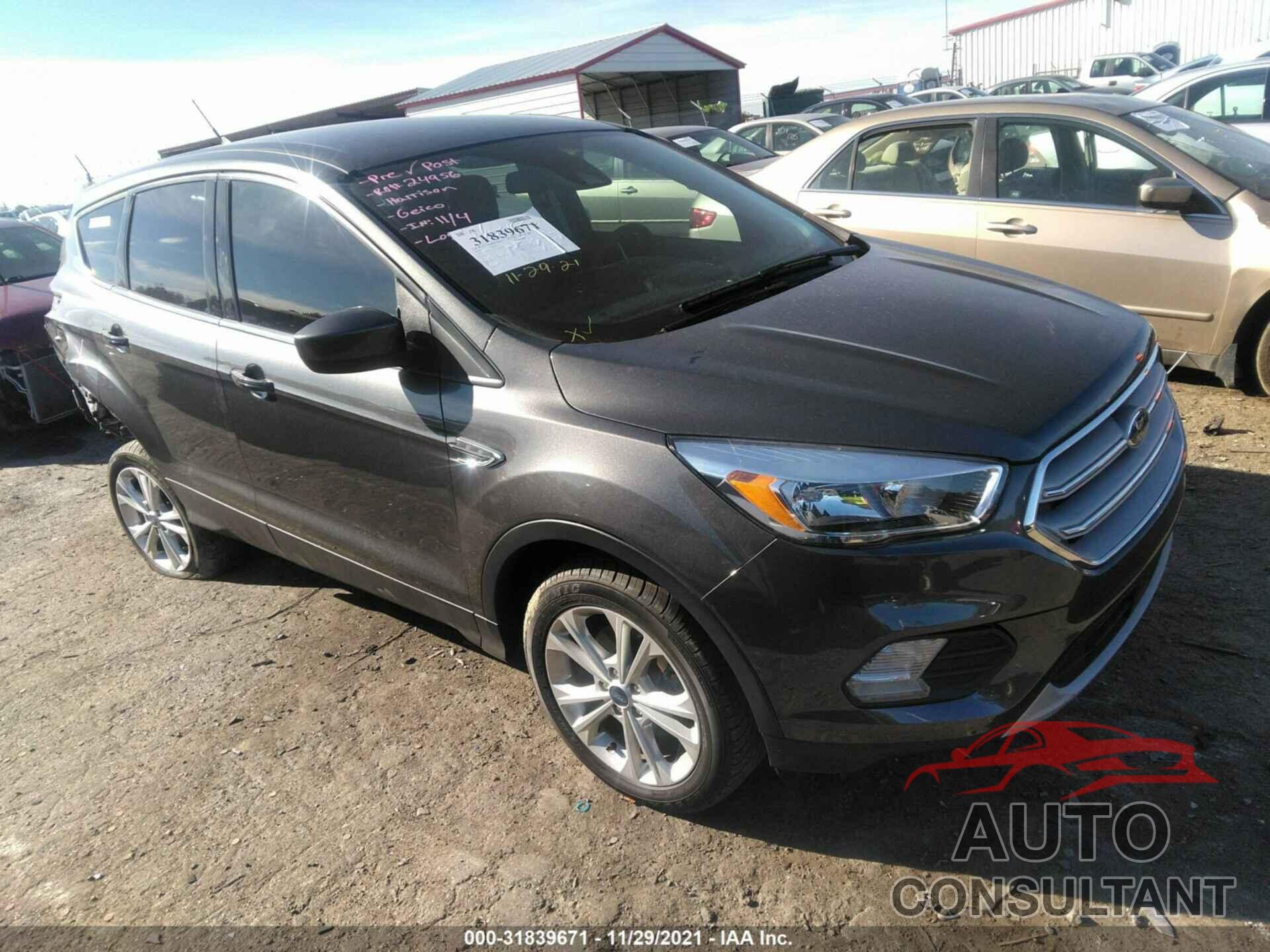 FORD ESCAPE 2019 - 1FMCU0GD5KUA88318