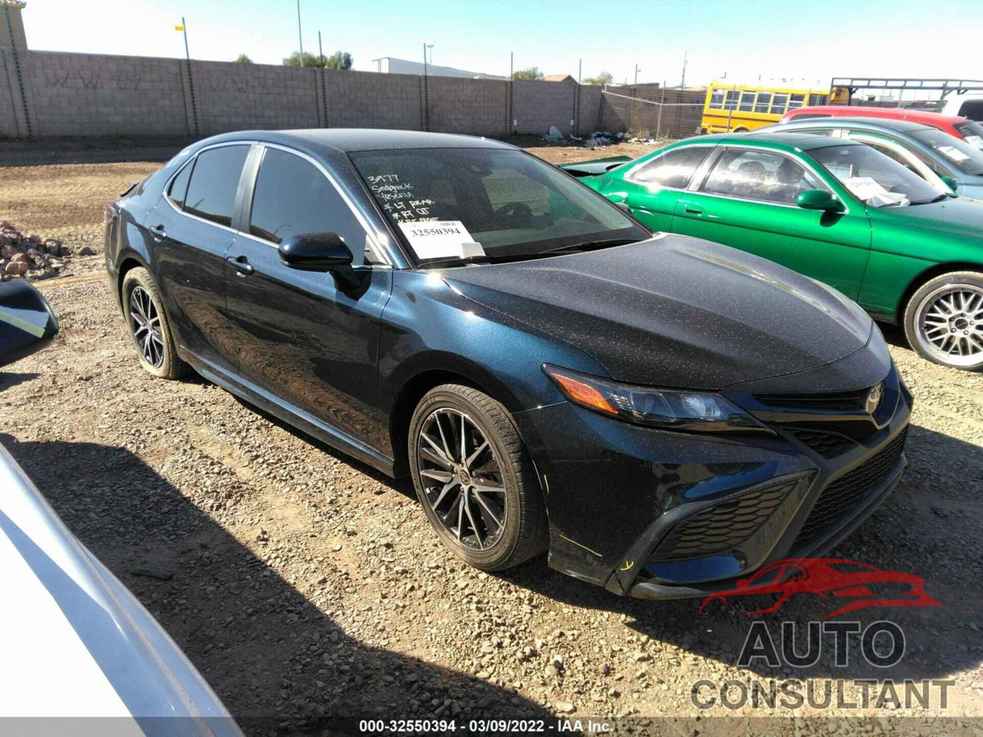 TOYOTA CAMRY 2021 - 4T1G11AK9MU609387