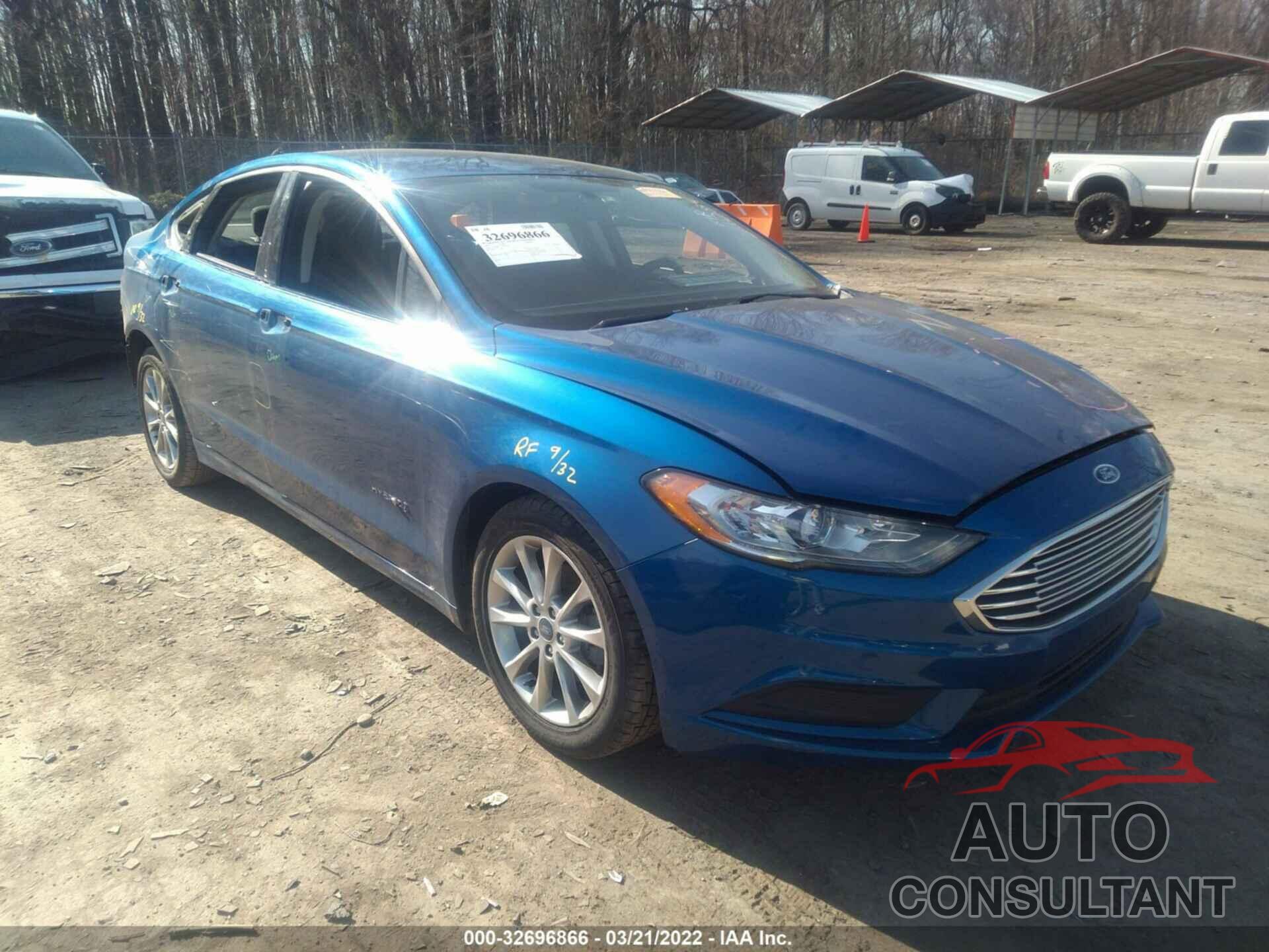 FORD FUSION 2017 - 3FA6P0LU5HR408757