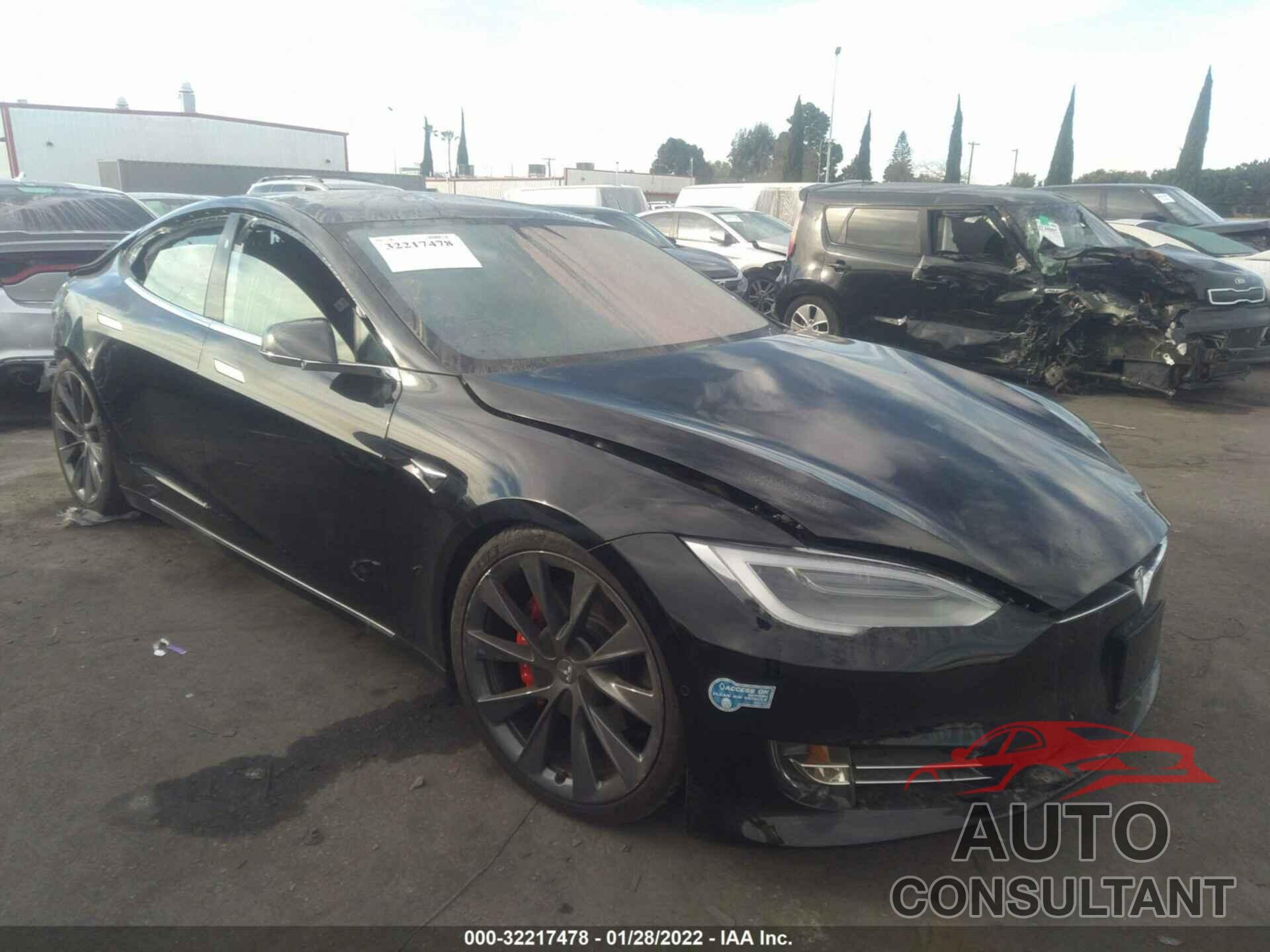 TESLA MODEL S 2020 - 5YJSA1E44LF416128