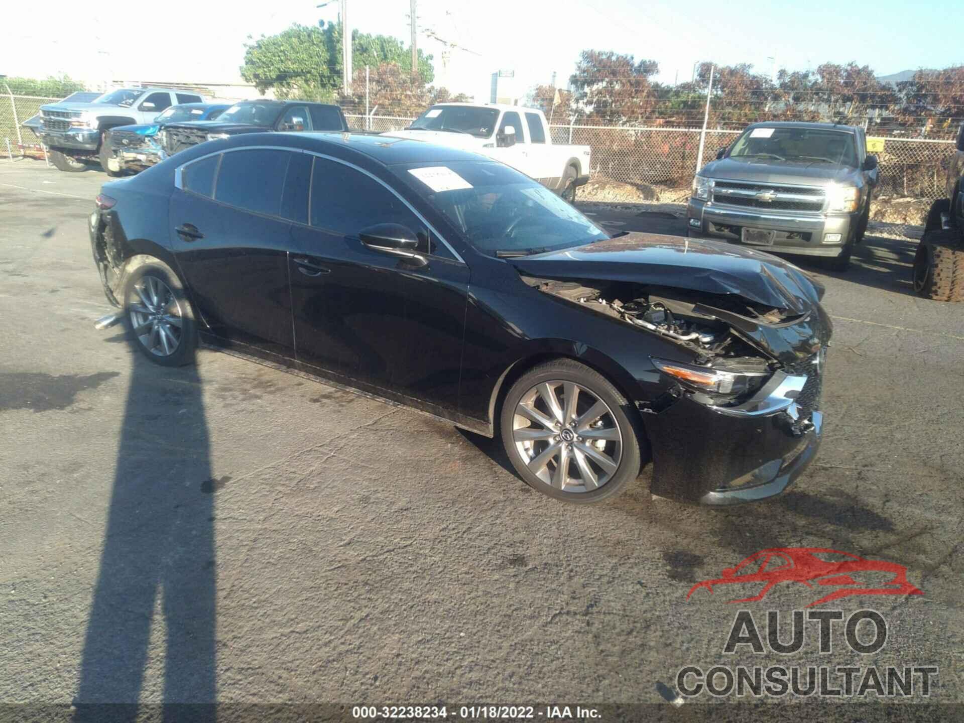 MAZDA MAZDA3 SEDAN 2019 - JM1BPACM4K1101497