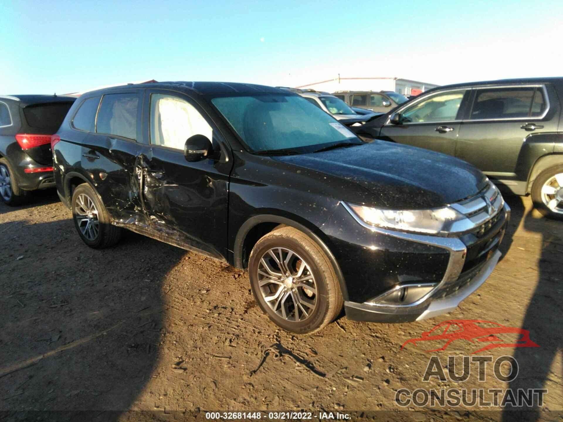 MITSUBISHI OUTLANDER 2018 - JA4AD3A31JZ056894