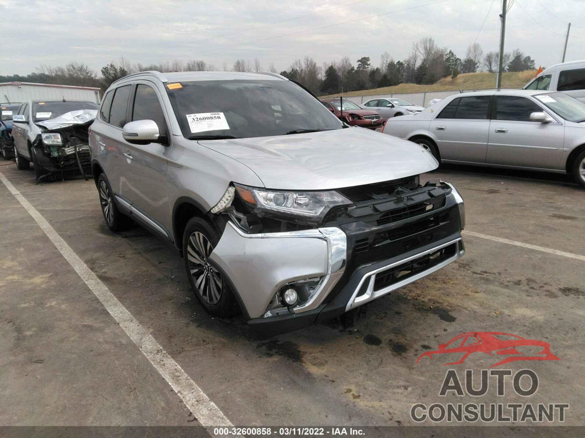 MITSUBISHI OUTLANDER 2019 - JA4AD3A36KZ026971