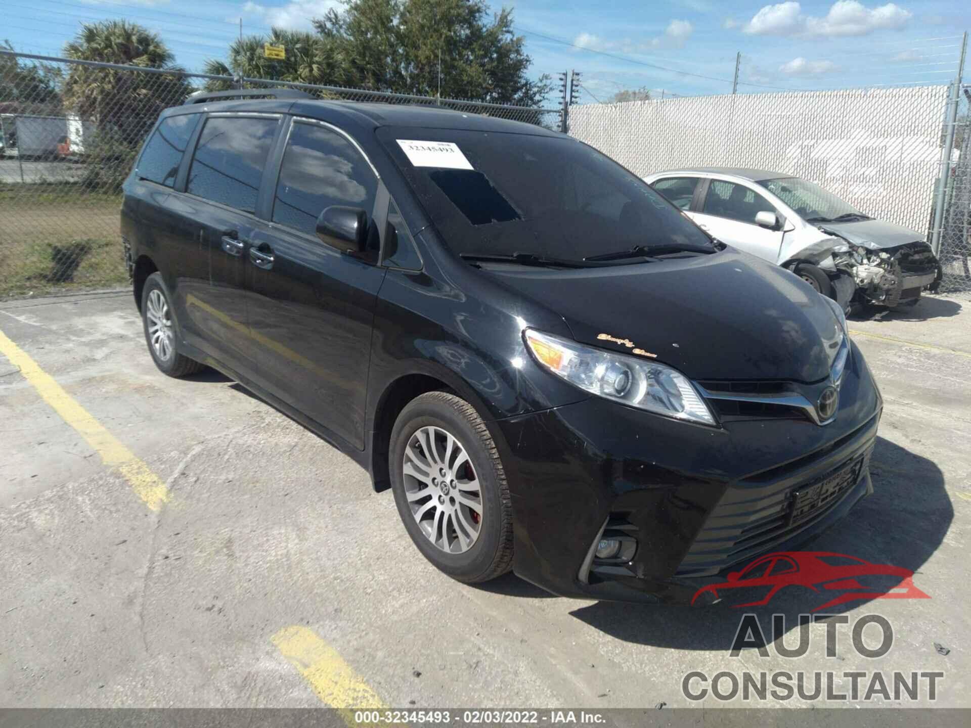 TOYOTA SIENNA 2018 - 5TDYZ3DC0JS918943