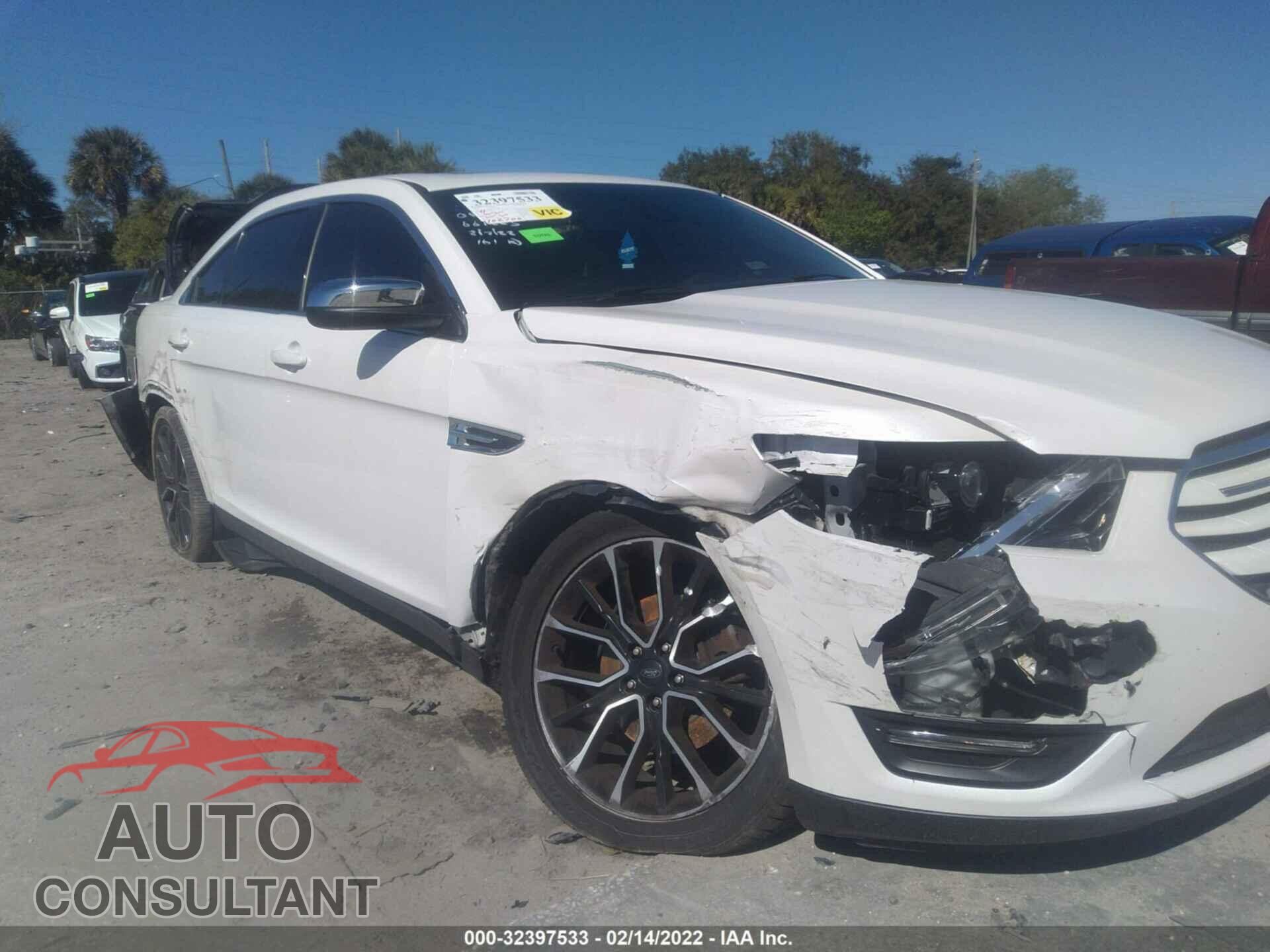 FORD TAURUS 2017 - 1FAHP2J80HG124468