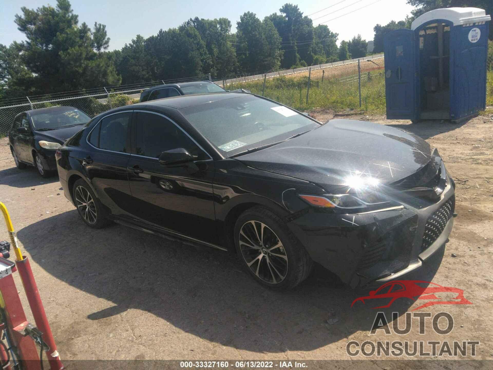 TOYOTA CAMRY 2018 - 4T1B11HKXJU079197