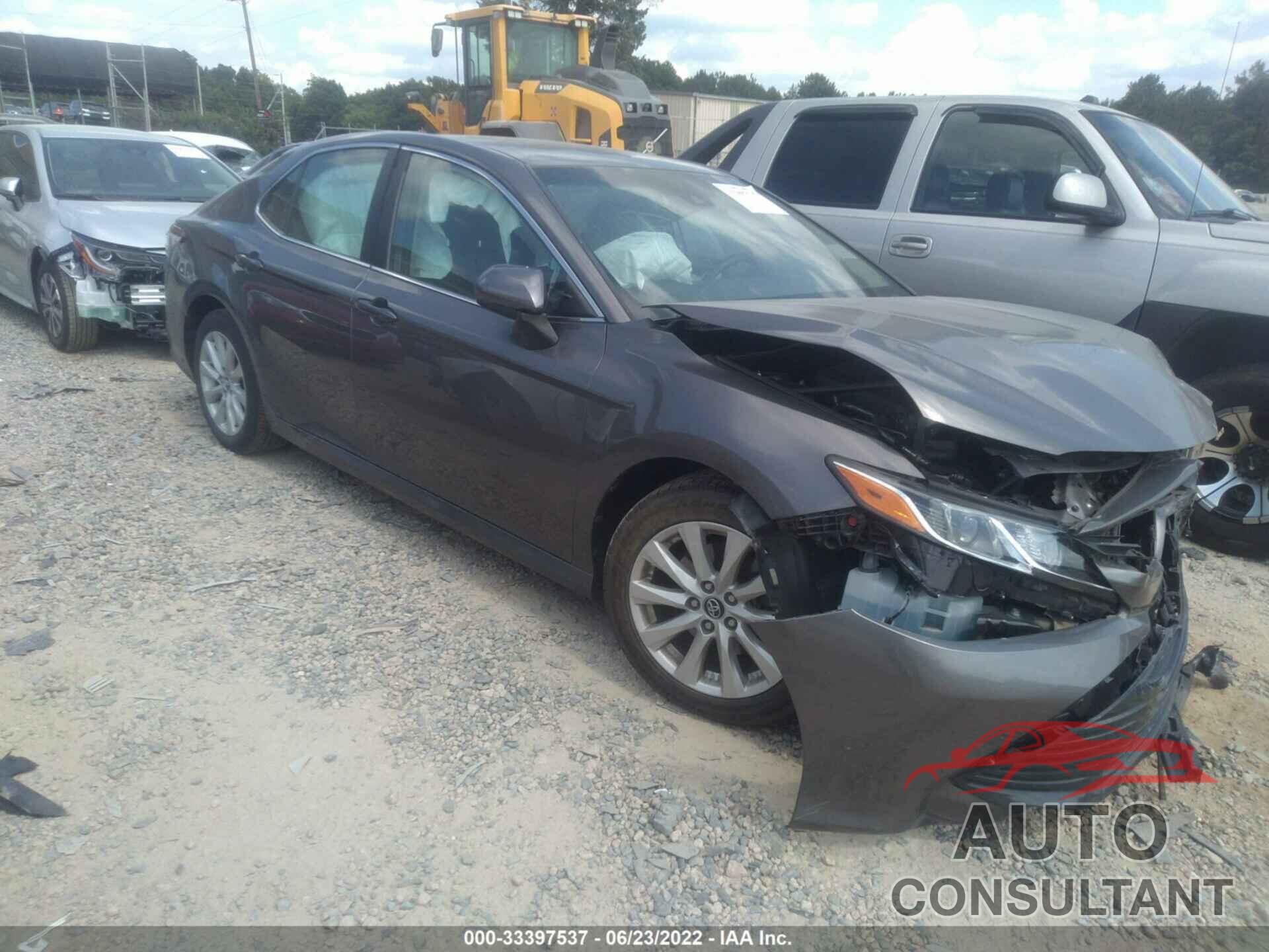 TOYOTA CAMRY 2018 - 4T1B11HK6JU594293