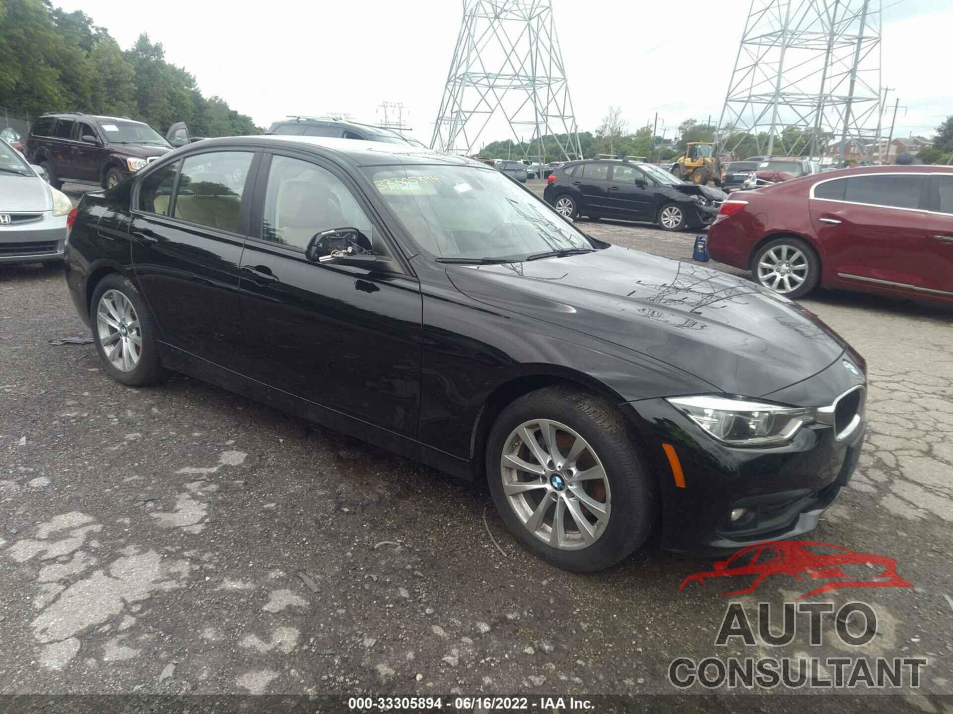 BMW 3 SERIES 2018 - WBA8E5G58JNU48040