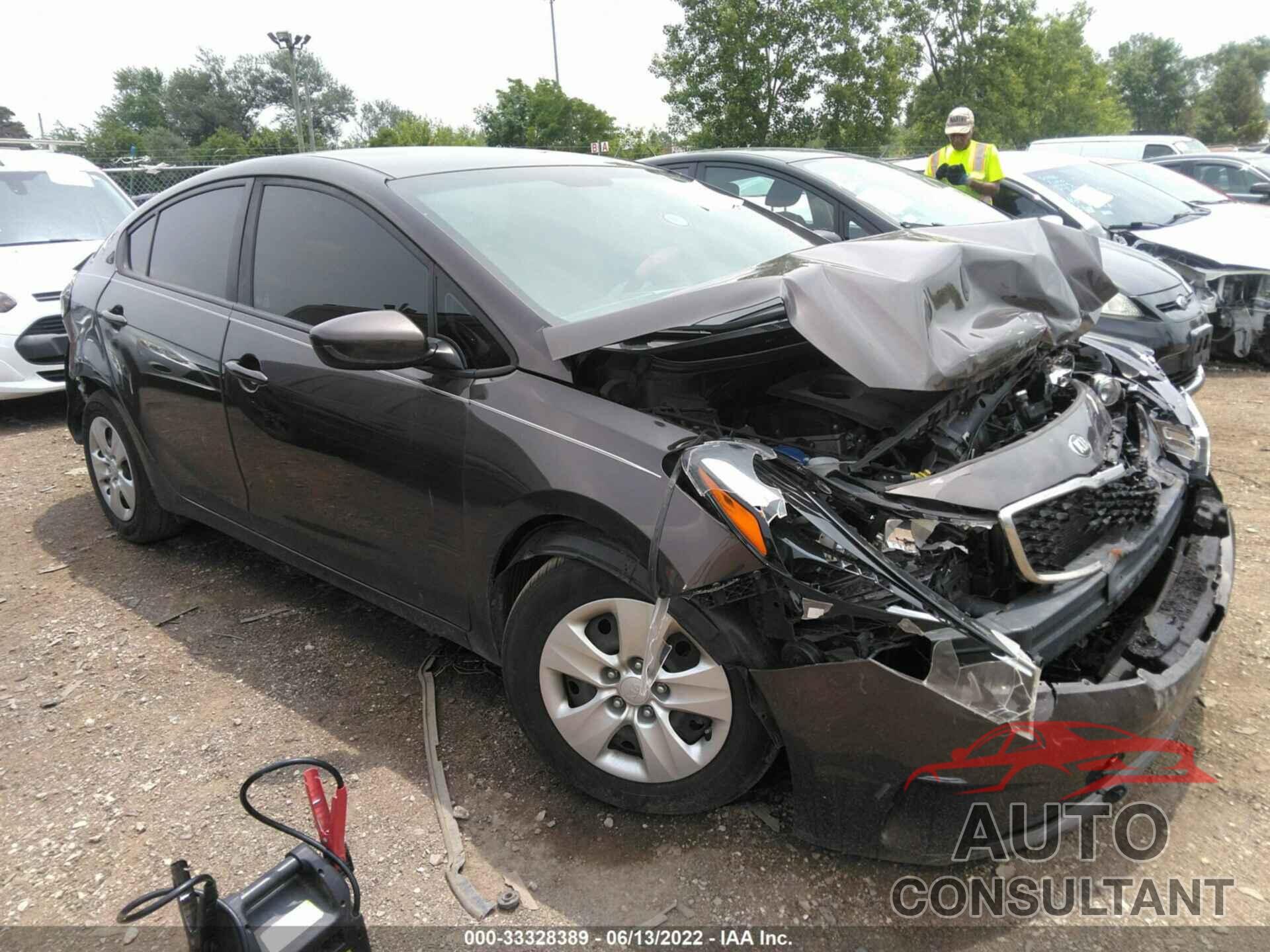 KIA FORTE 2018 - 3KPFK4A75JE226938