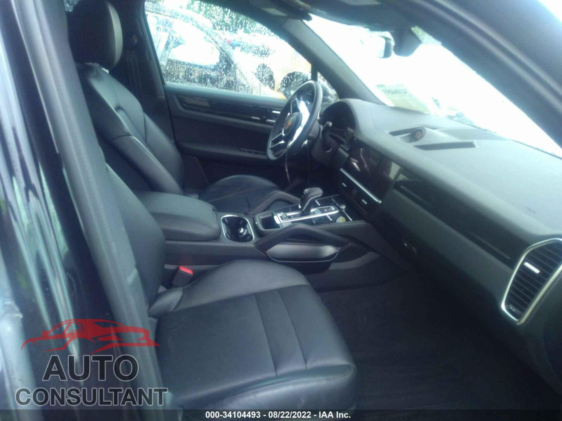 PORSCHE CAYENNE 2019 - WP1AA2AY5KDA04475