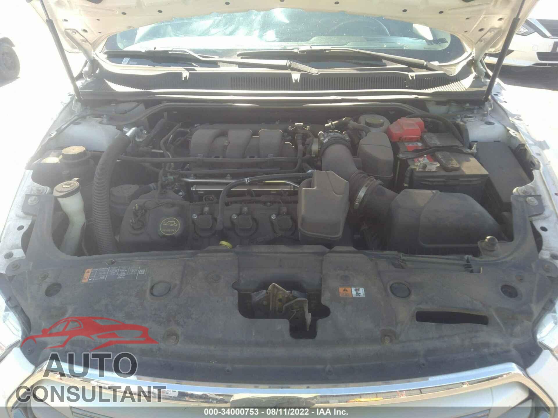 FORD TAURUS 2018 - 1FAHP2F89JG129473