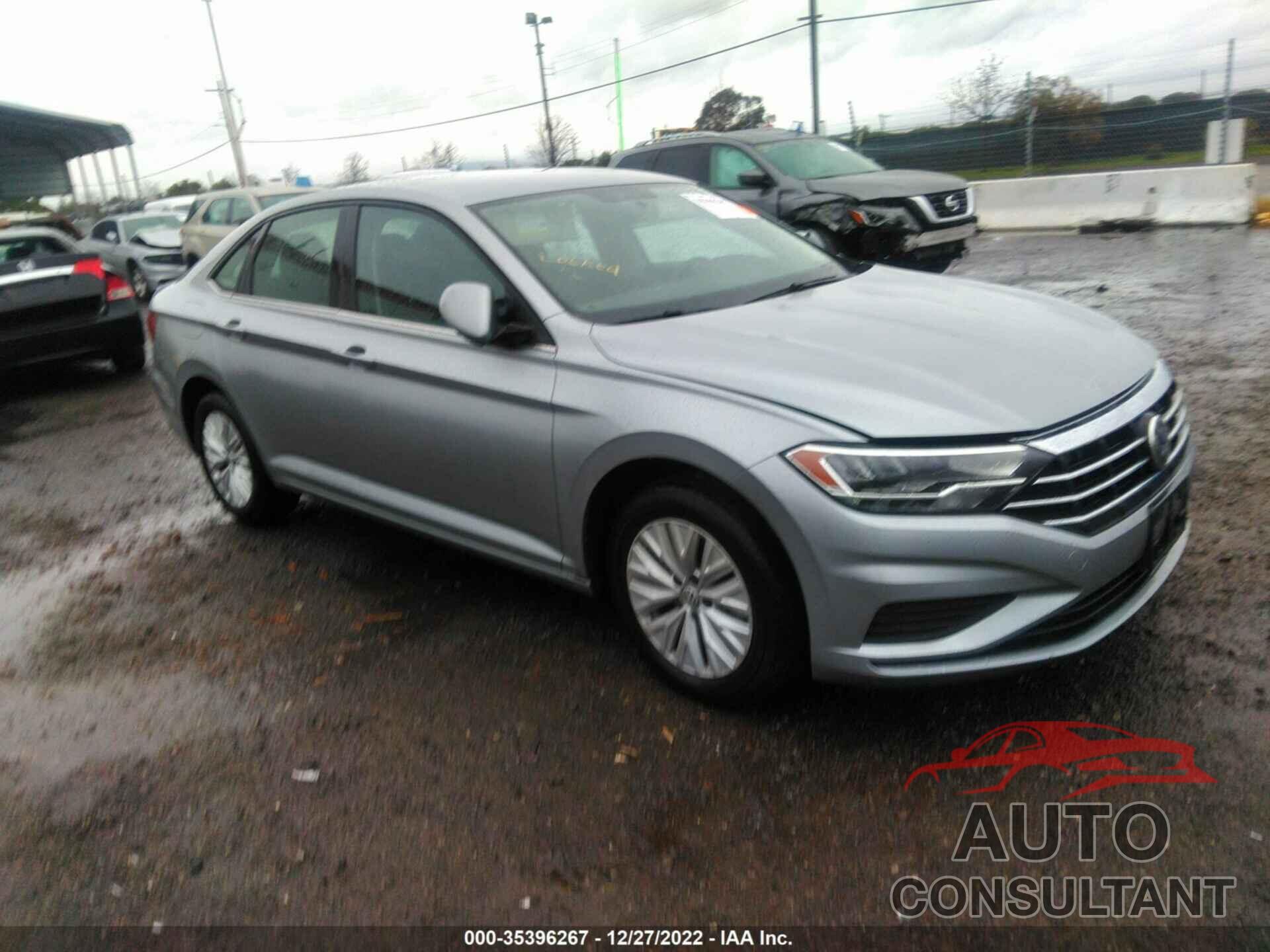 VOLKSWAGEN JETTA 2019 - 3VWC57BU6KM186549