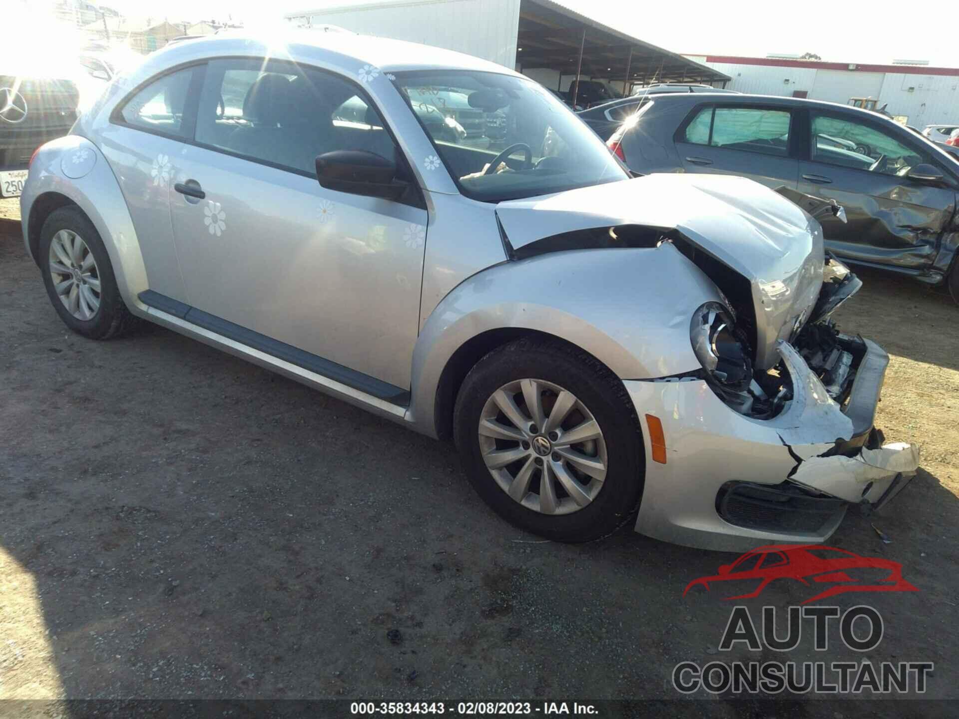 VOLKSWAGEN BEETLE COUPE 2016 - 3VWF17AT7GM615402