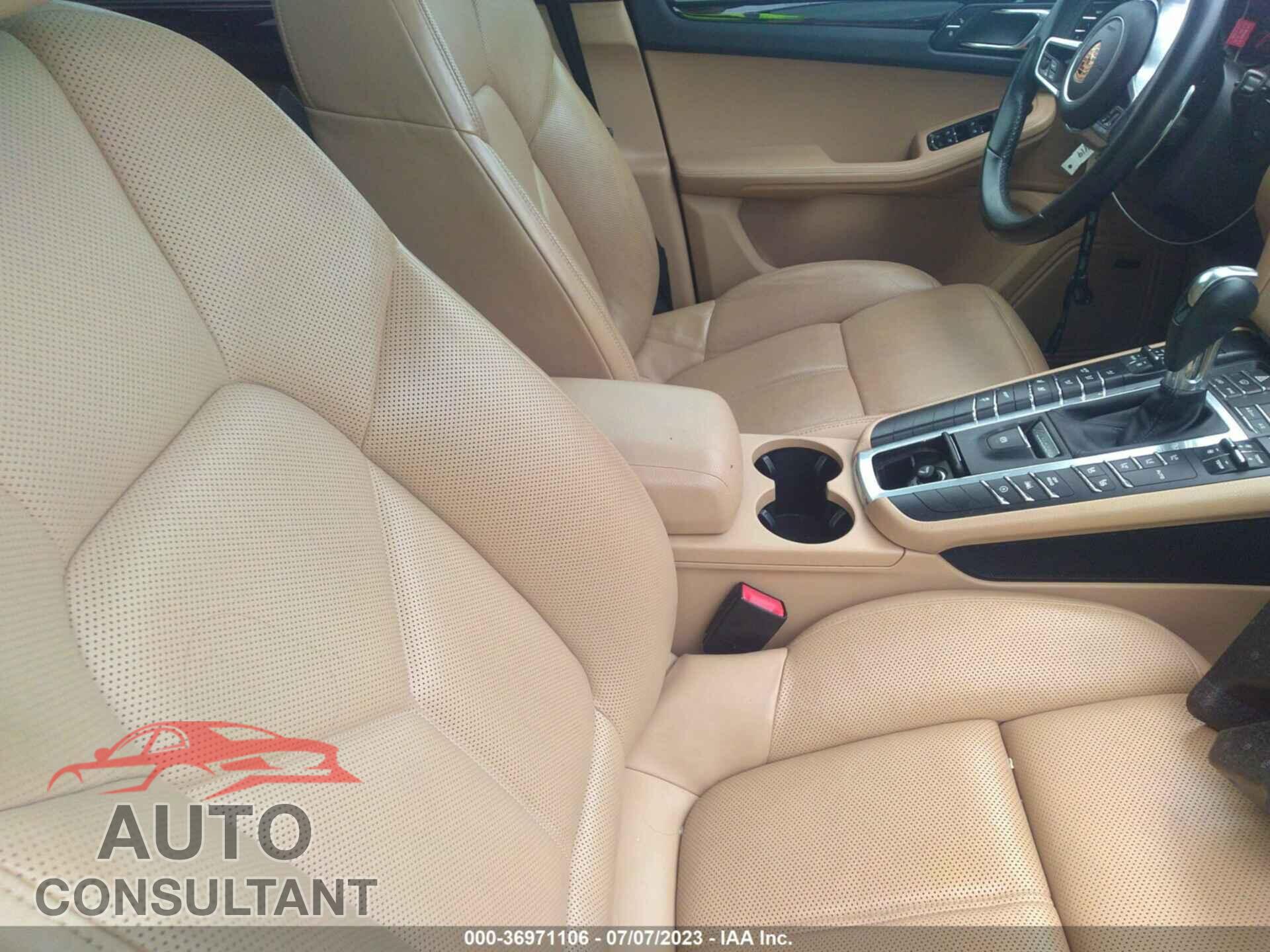 PORSCHE MACAN 2017 - WP1AA2A5XHLB09419