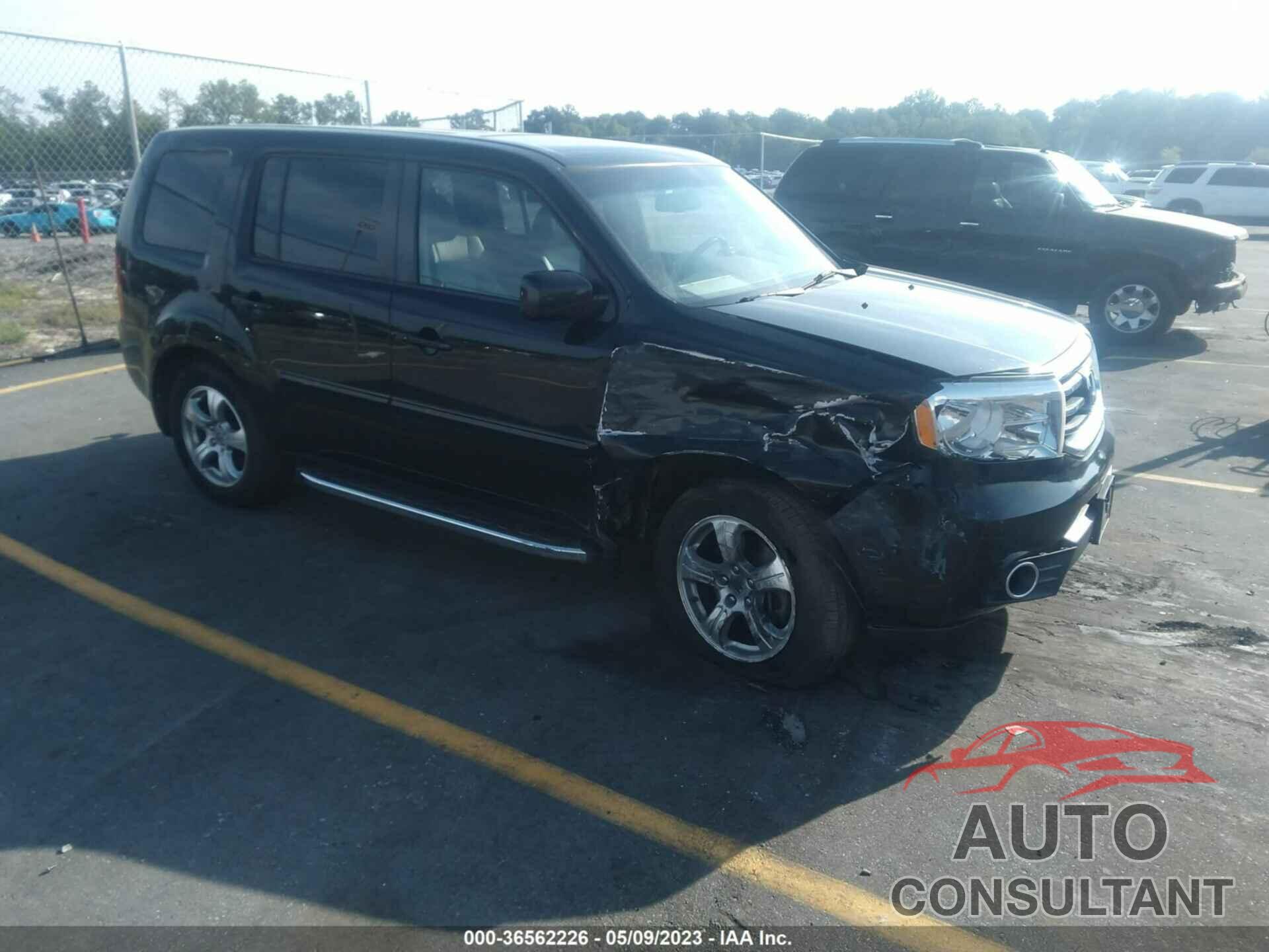 HONDA PILOT 2015 - 5FNYF4H56FB033832