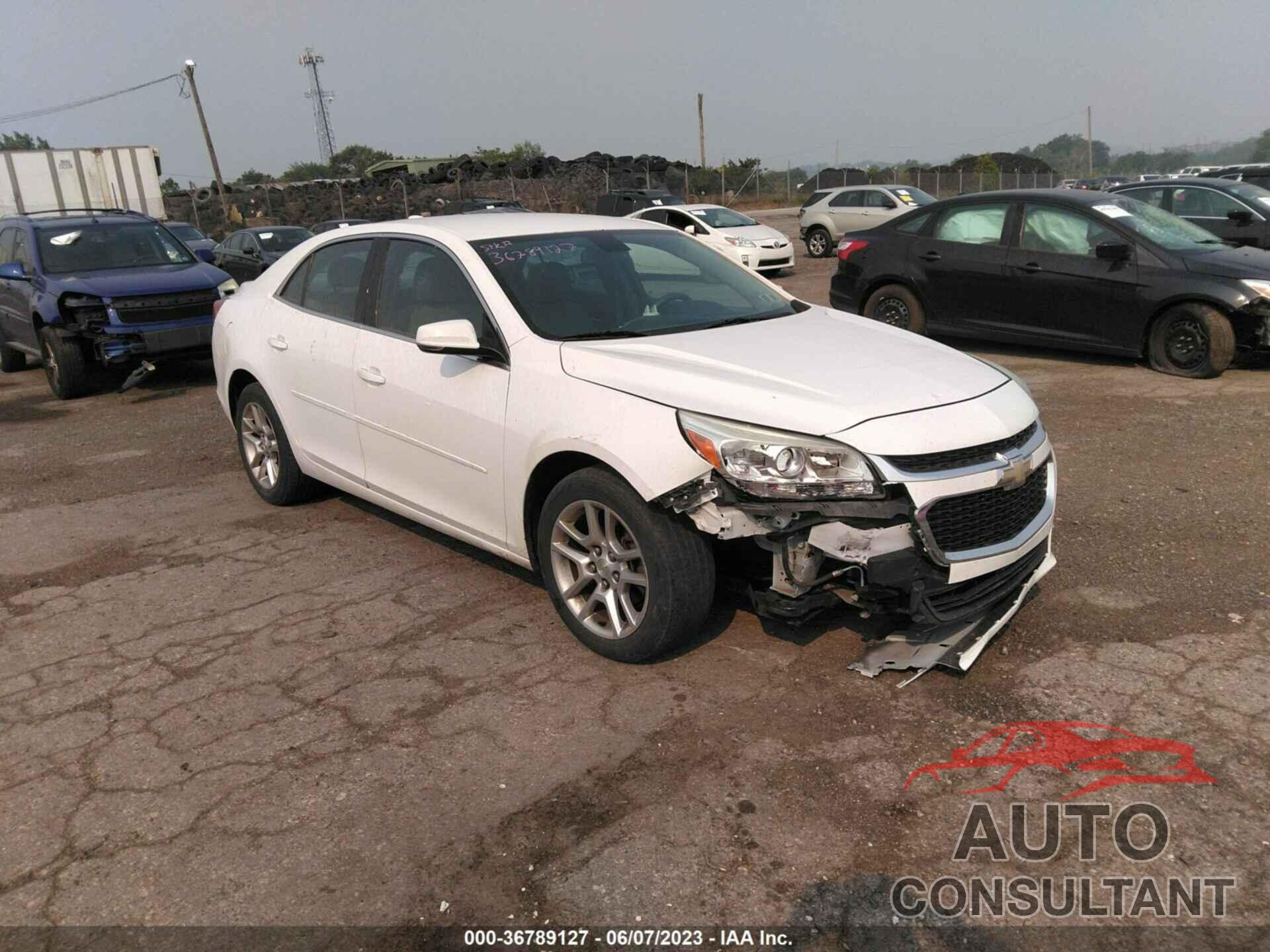 CHEVROLET MALIBU 2015 - 1G11C5SL3FU102970