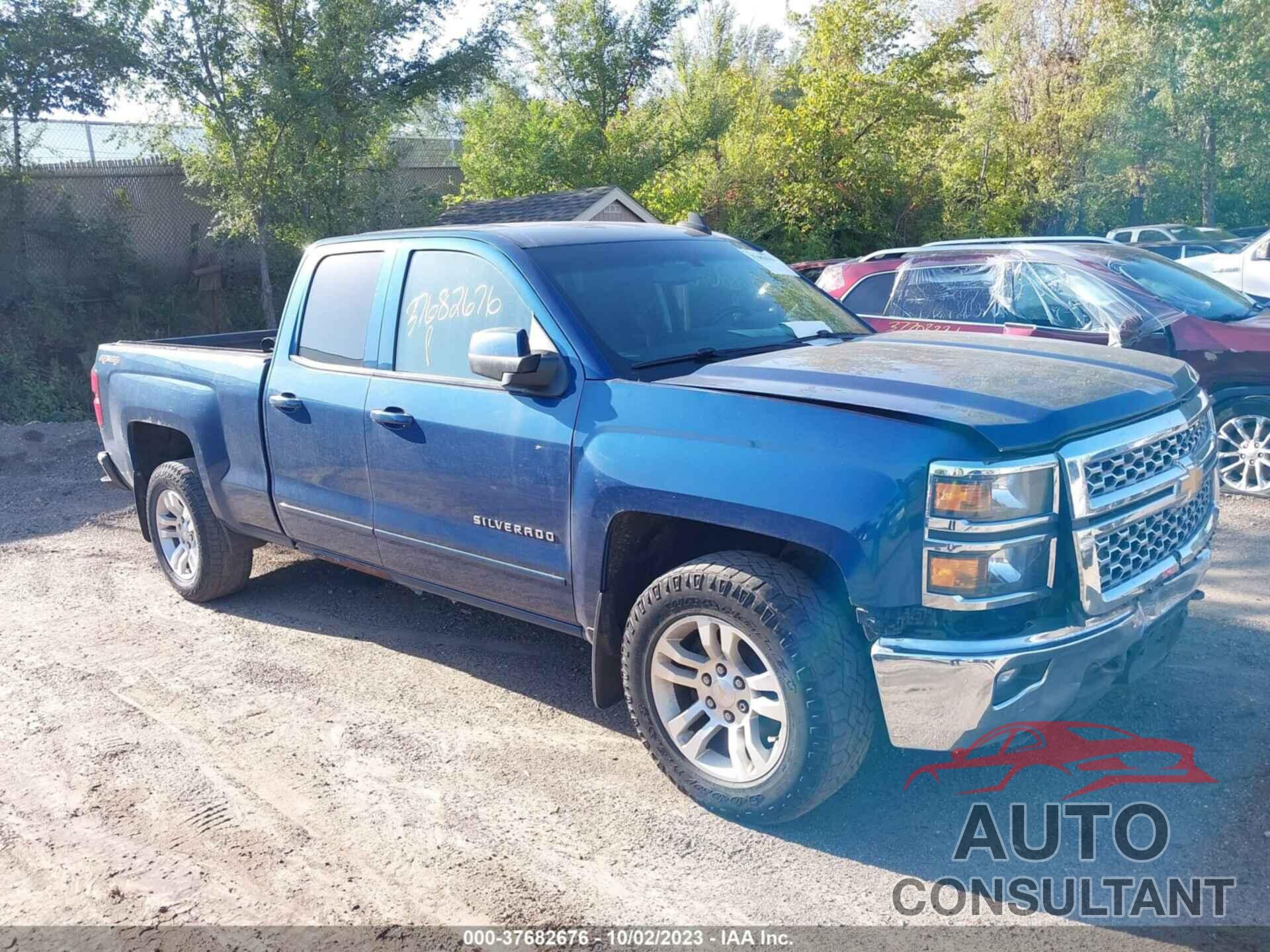 CHEVROLET SILVERADO 1500 2015 - 1GCVKREC7FZ418471