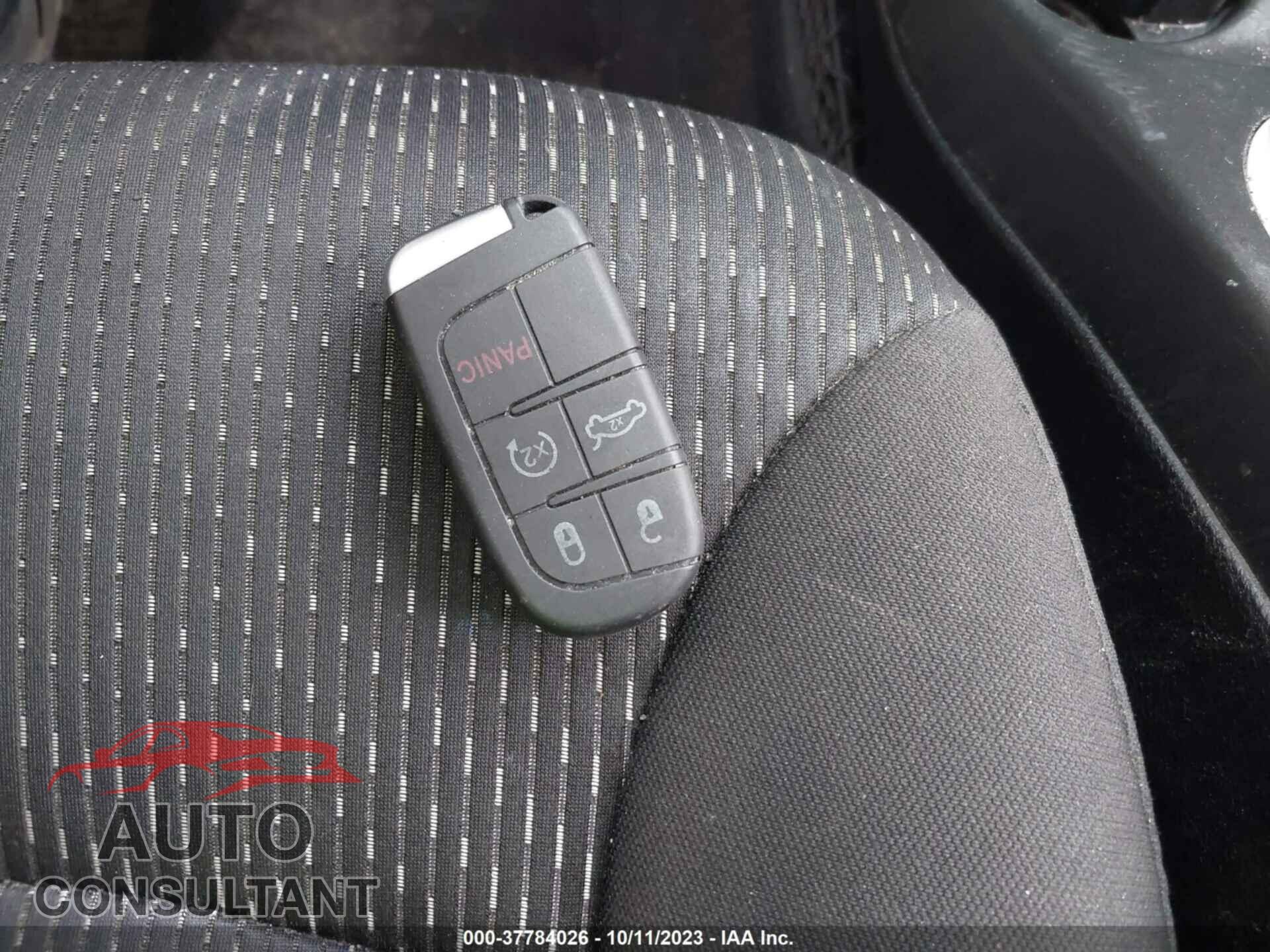 DODGE JOURNEY 2015 - 3C4PDCAB0FT566207